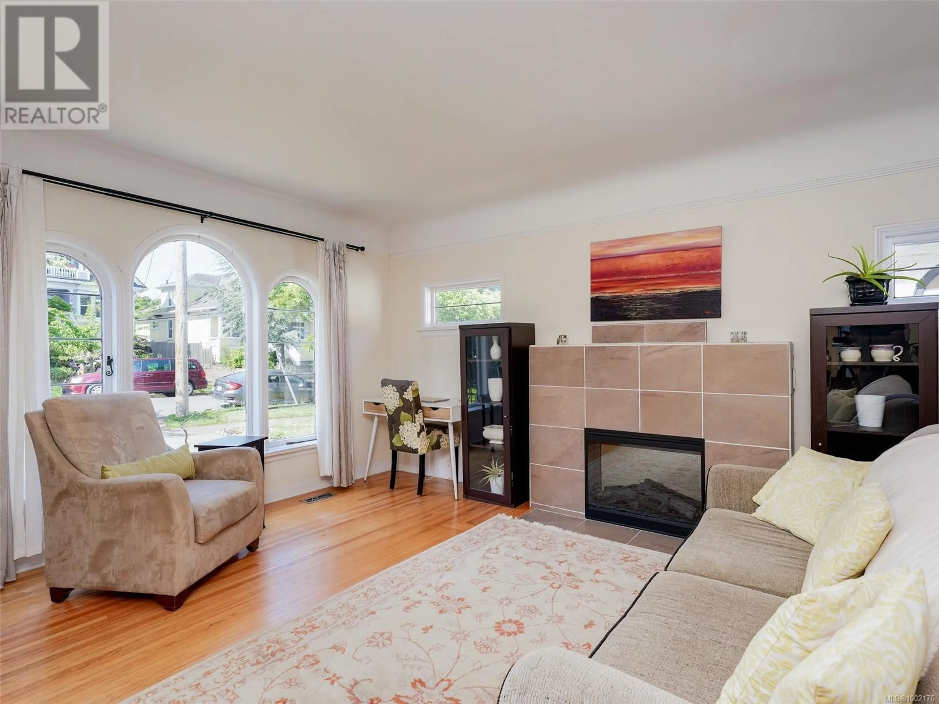 Living room with furniture, unknown for 536 NORTHCOTT AVENUE, Victoria British Columbia V9A2V4