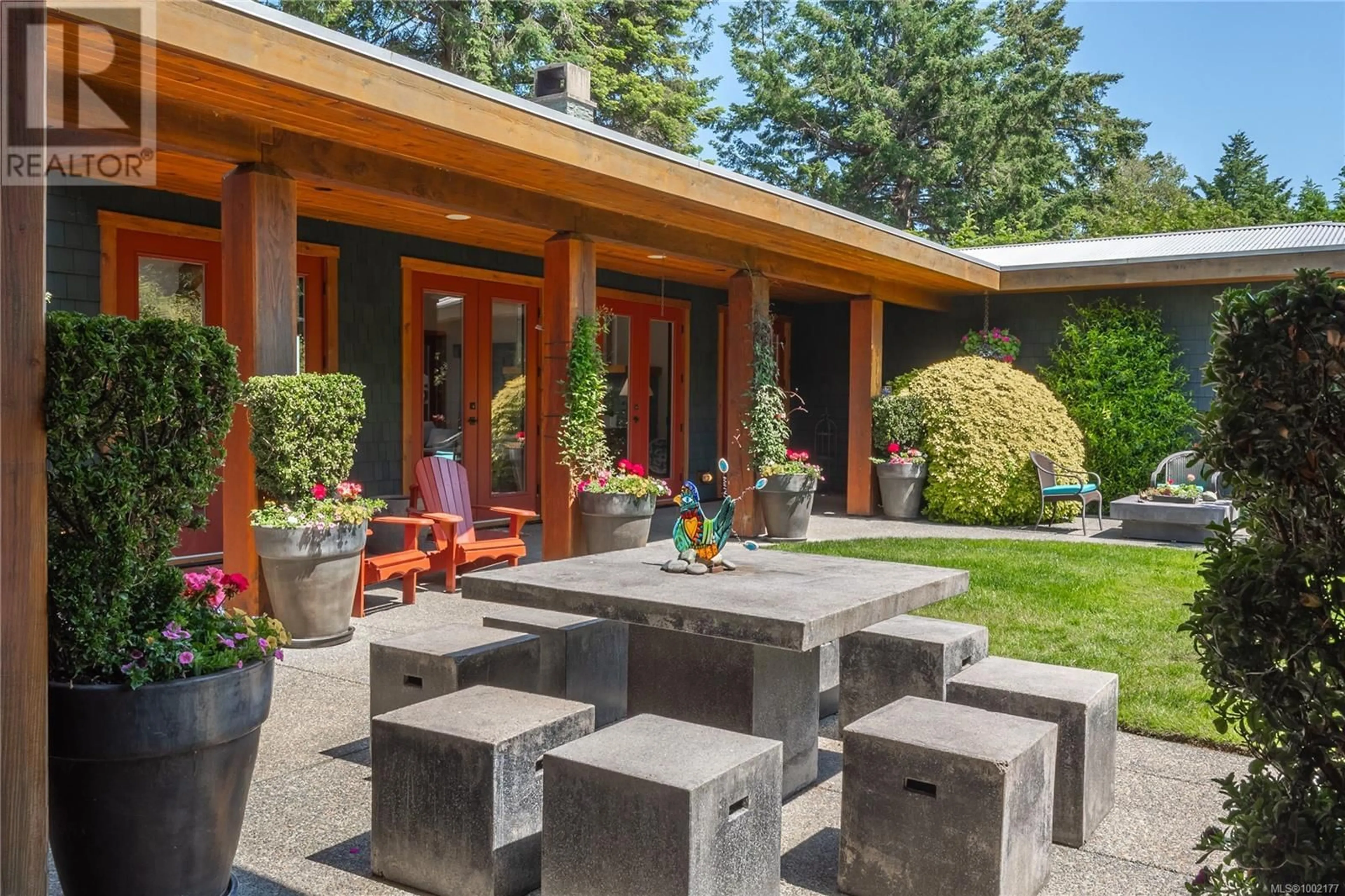Patio, unknown for 1664 QUEEQUEG TURNABOUT, Gabriola Island British Columbia V0R1X5