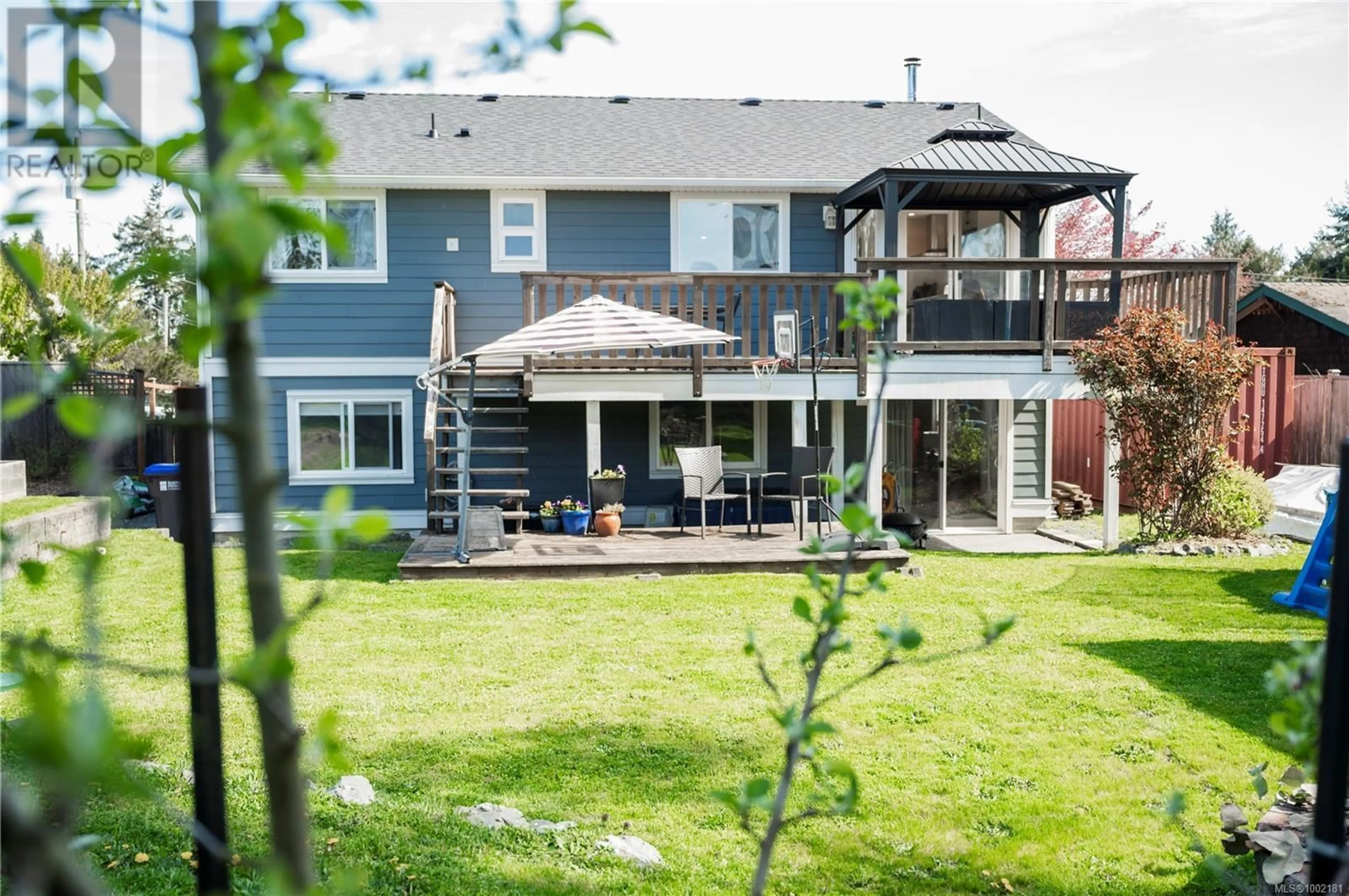 Patio, unknown for 1401 PILOT WAY, Nanoose Bay British Columbia V9P9B8