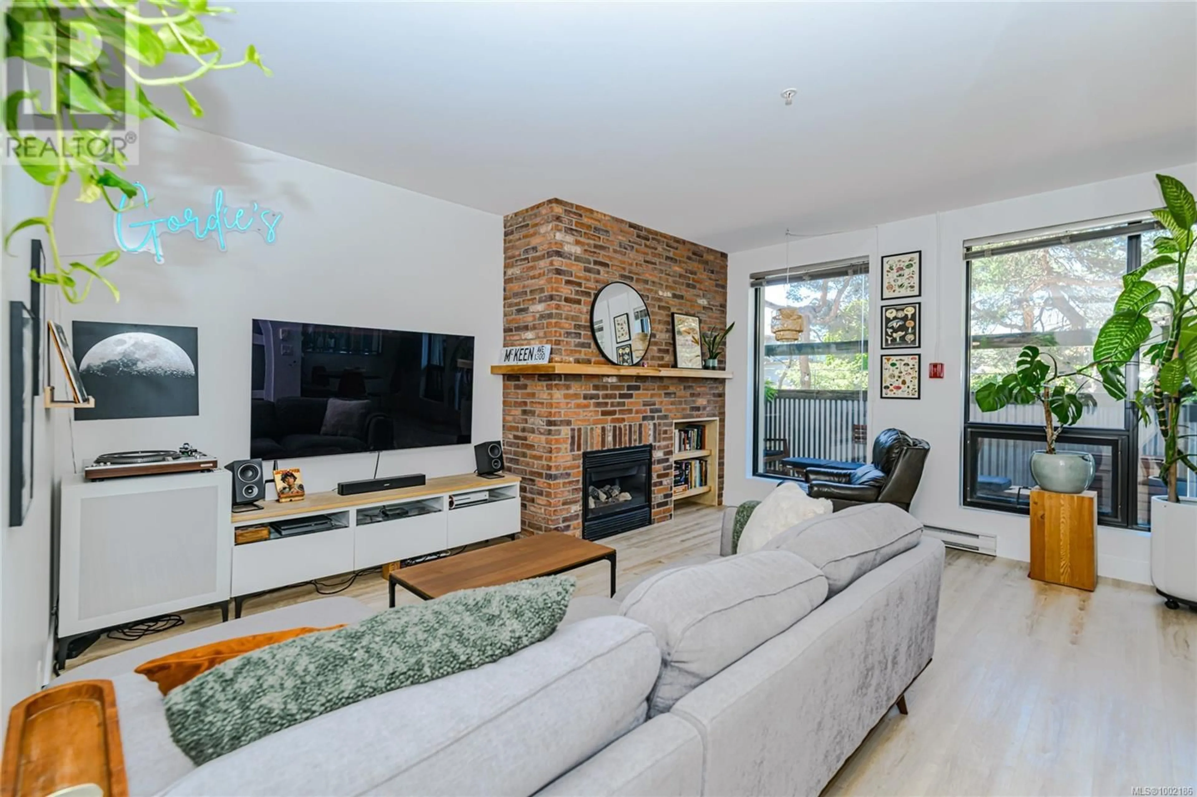 Living room with furniture, unknown for 104 - 400 SITKUM ROAD, Victoria British Columbia V9A7G6