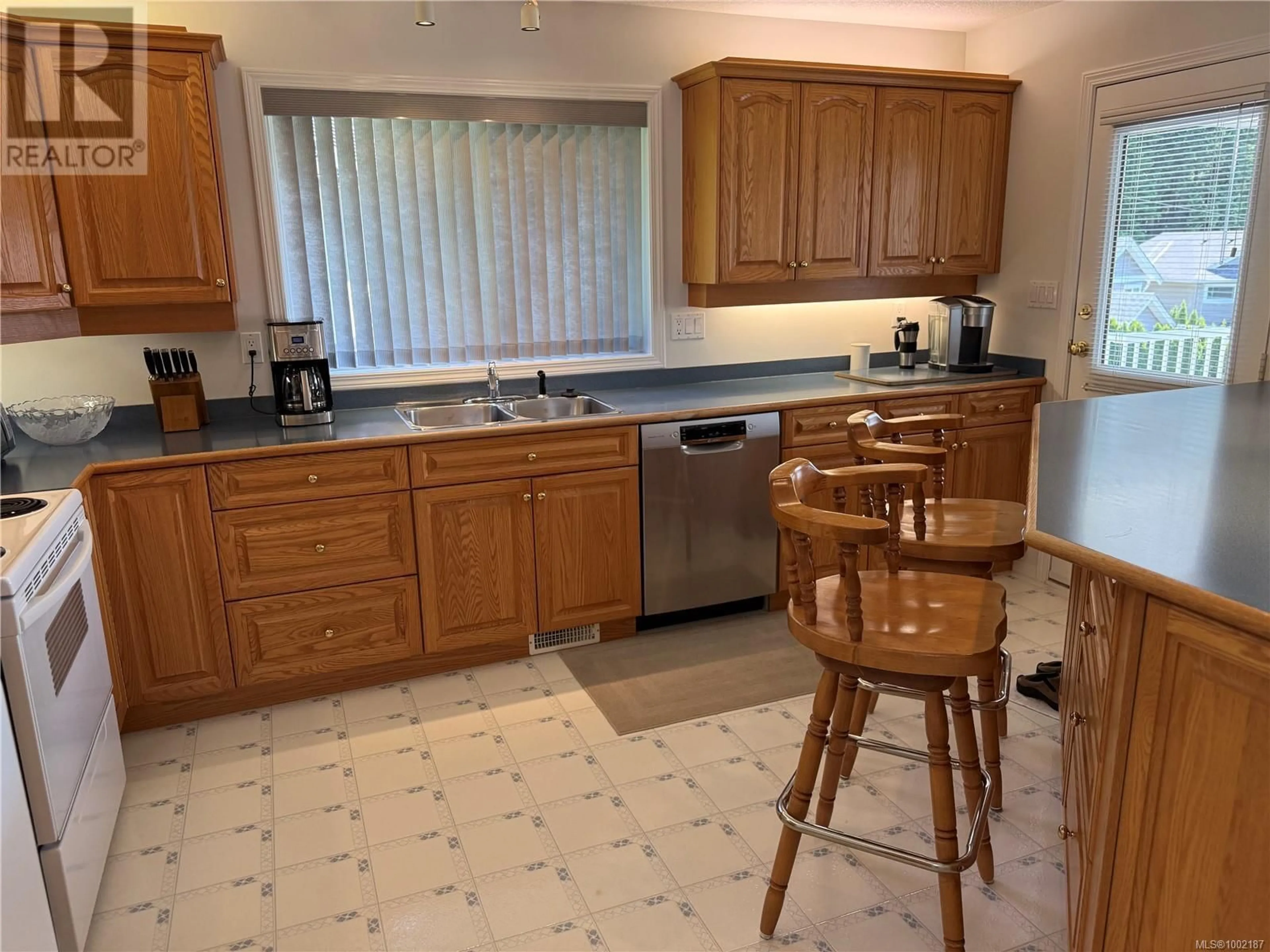 Standard kitchen, unknown for 5427 COLINWOOD DRIVE, Nanaimo British Columbia V9T6G2