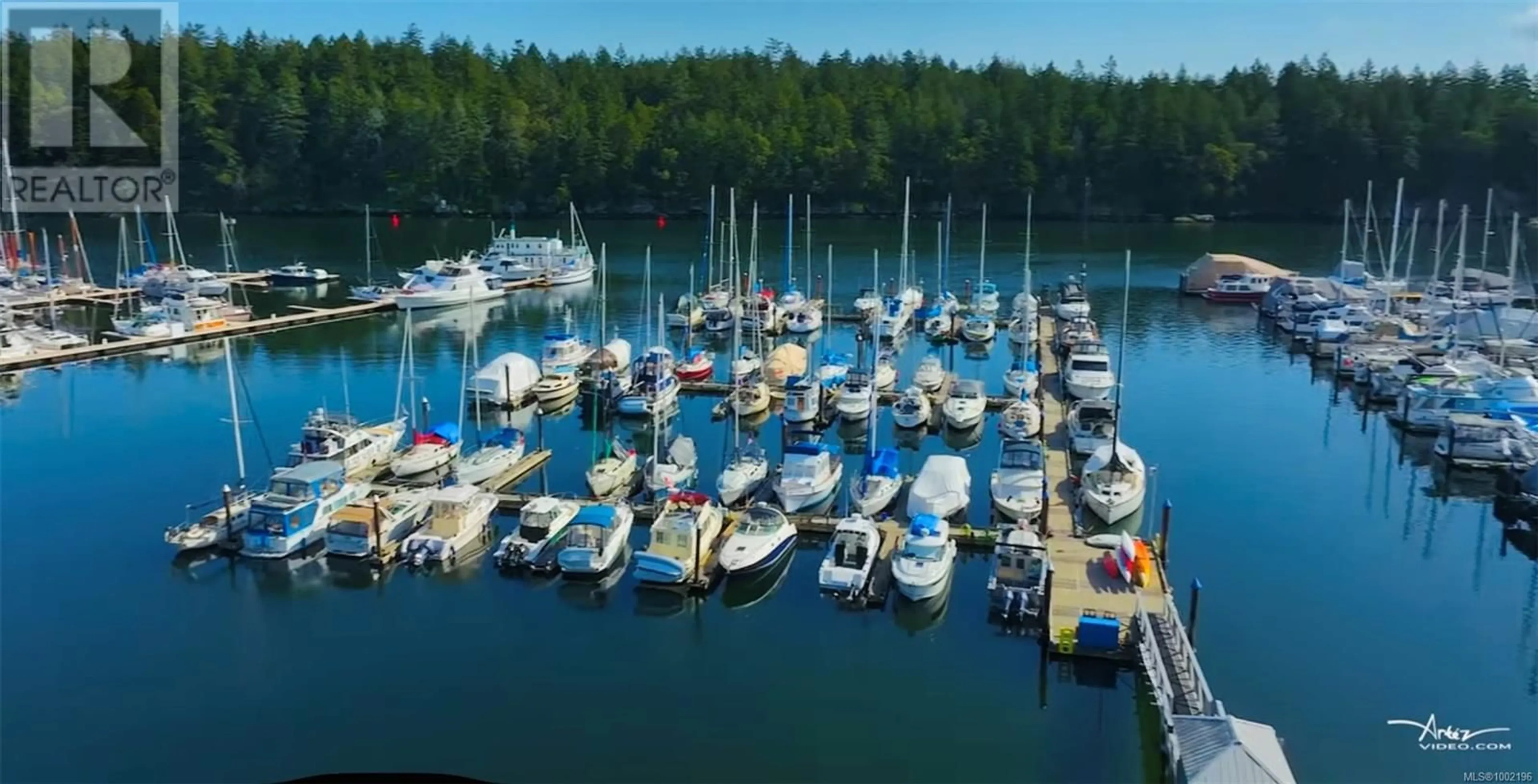 A pic from outside/outdoor area/front of a property/back of a property/a pic from drone, water/lake/river/ocean view for 201 - 566 STEWART AVENUE, Nanaimo British Columbia V9S5T5