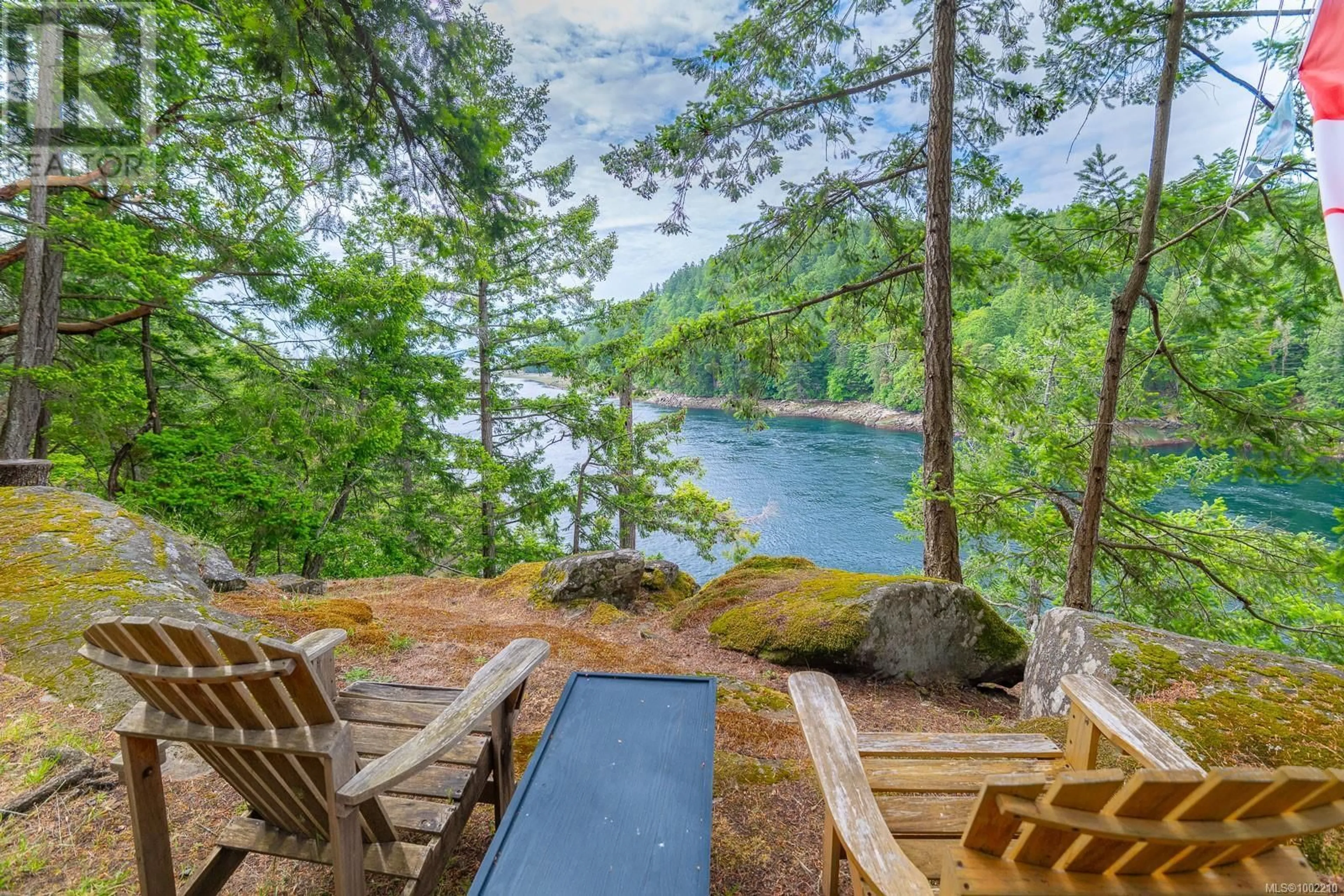 Patio, water/lake/river/ocean view for 211 HALIBUT HILL ROAD, Mudge Island British Columbia V0R1X0
