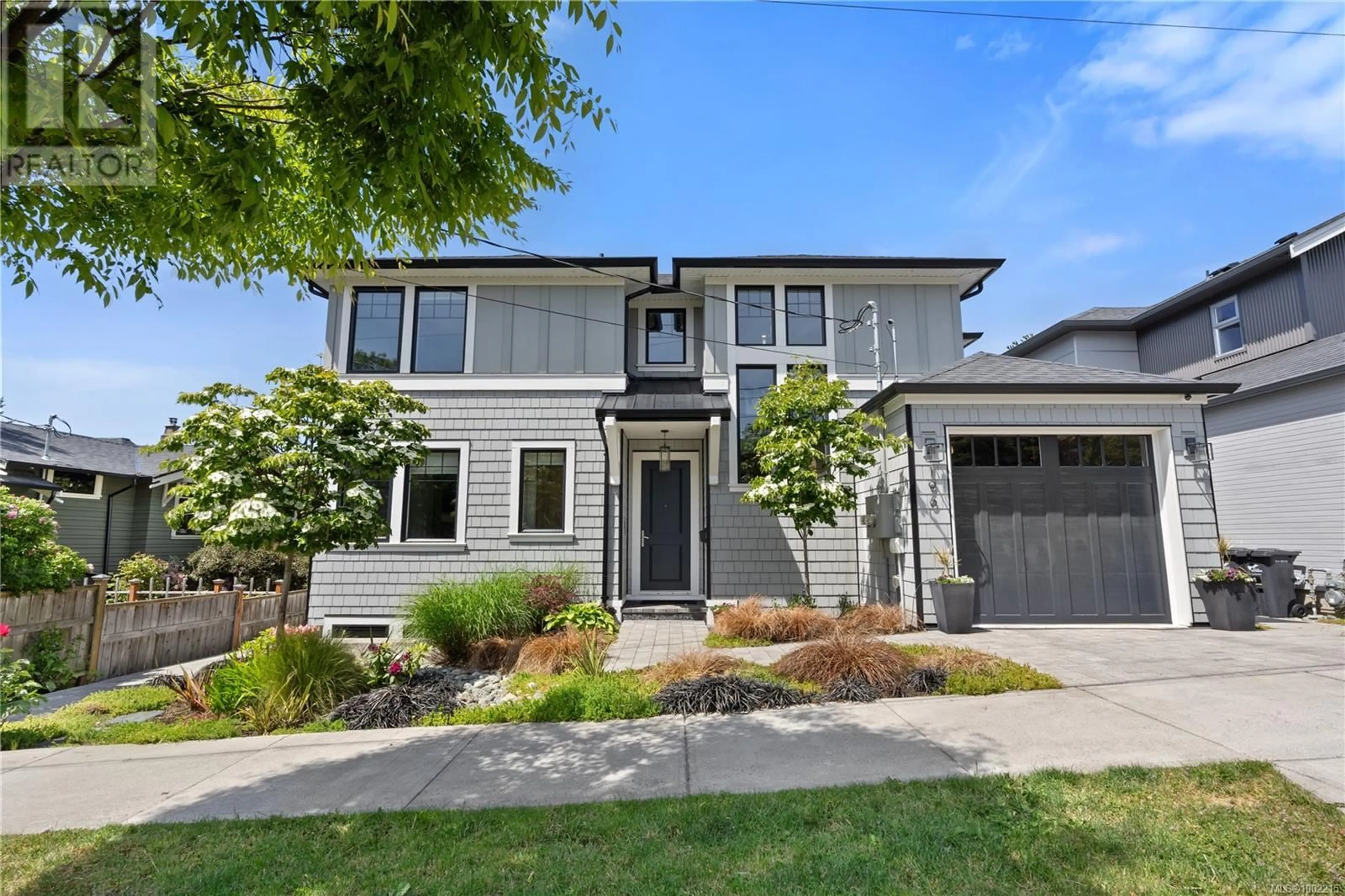 Home with vinyl exterior material, street for 196 OLIVE STREET, Victoria British Columbia V8S3H3
