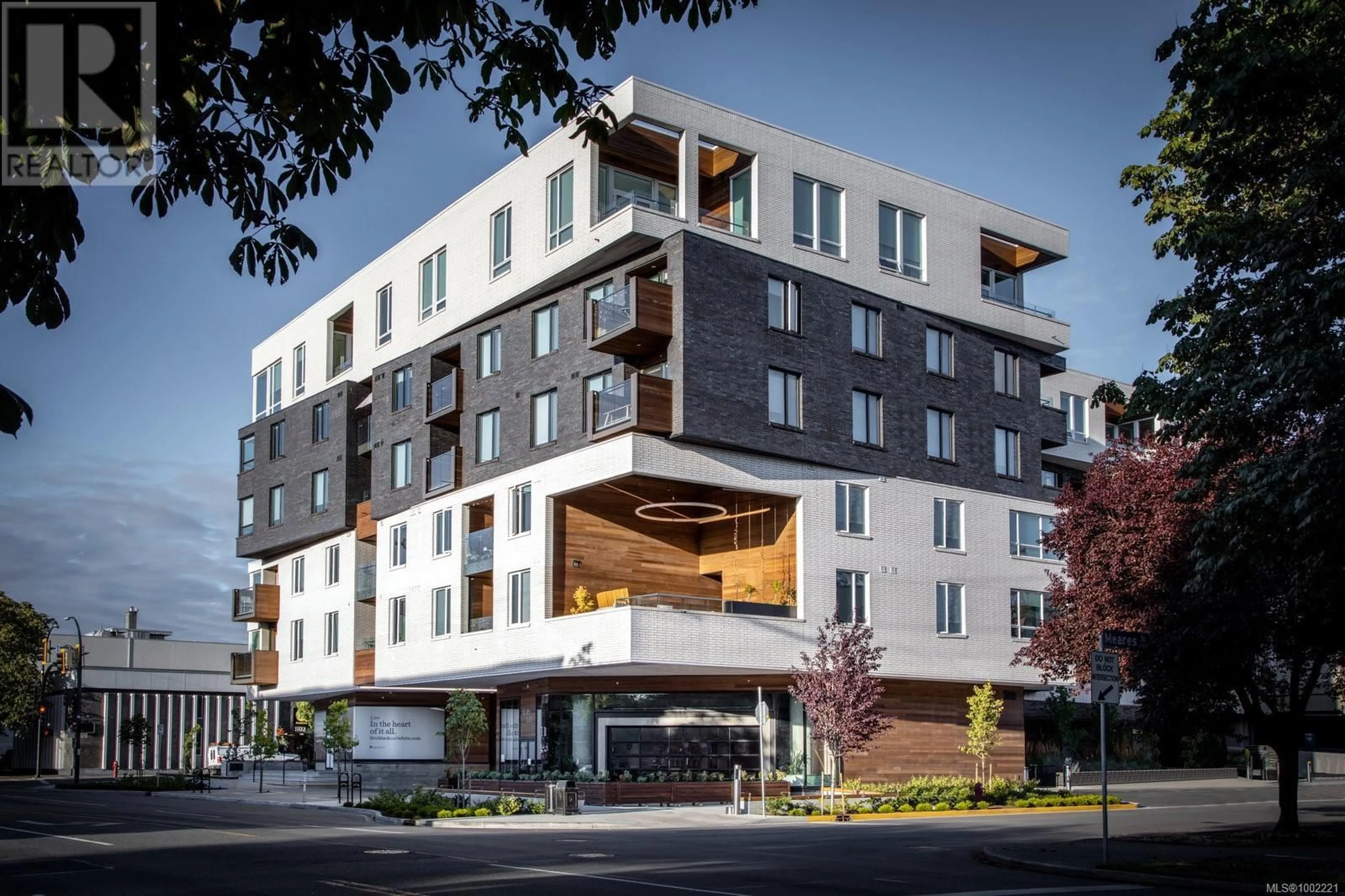 Unknown for 217 - 1033 COOK STREET, Victoria British Columbia V8V0E1
