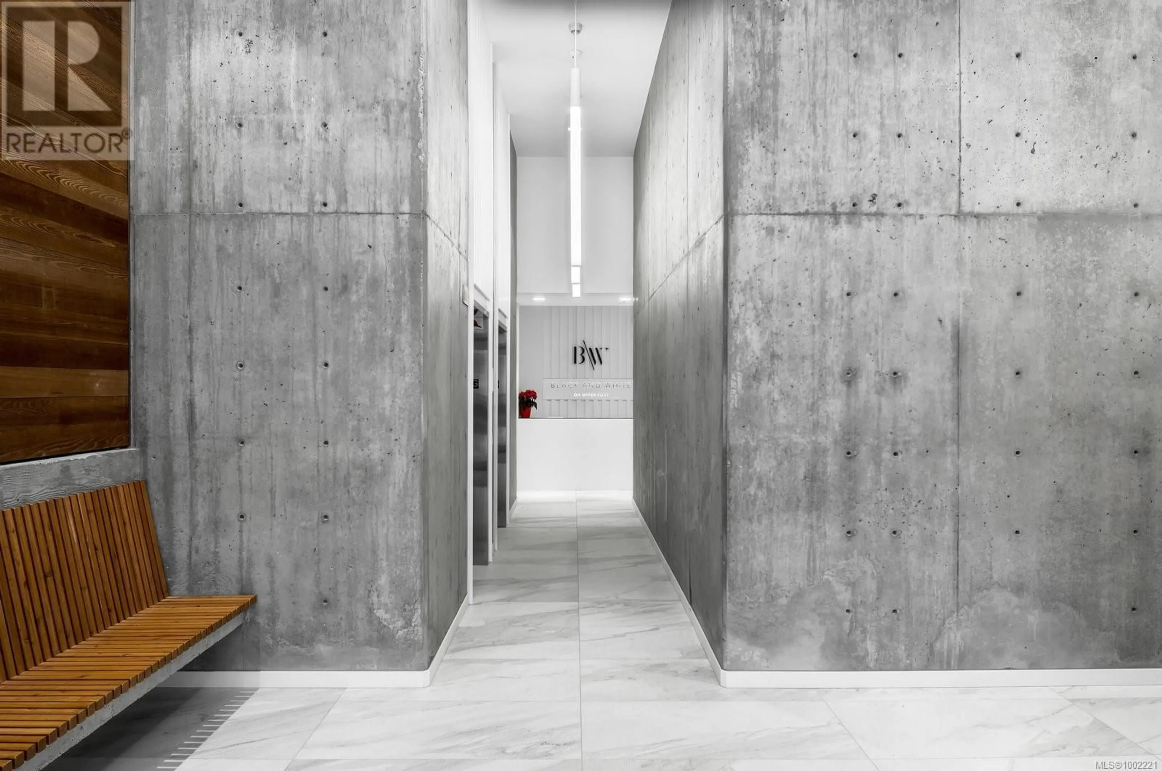 Indoor foyer for 217 - 1033 COOK STREET, Victoria British Columbia V8V0E1