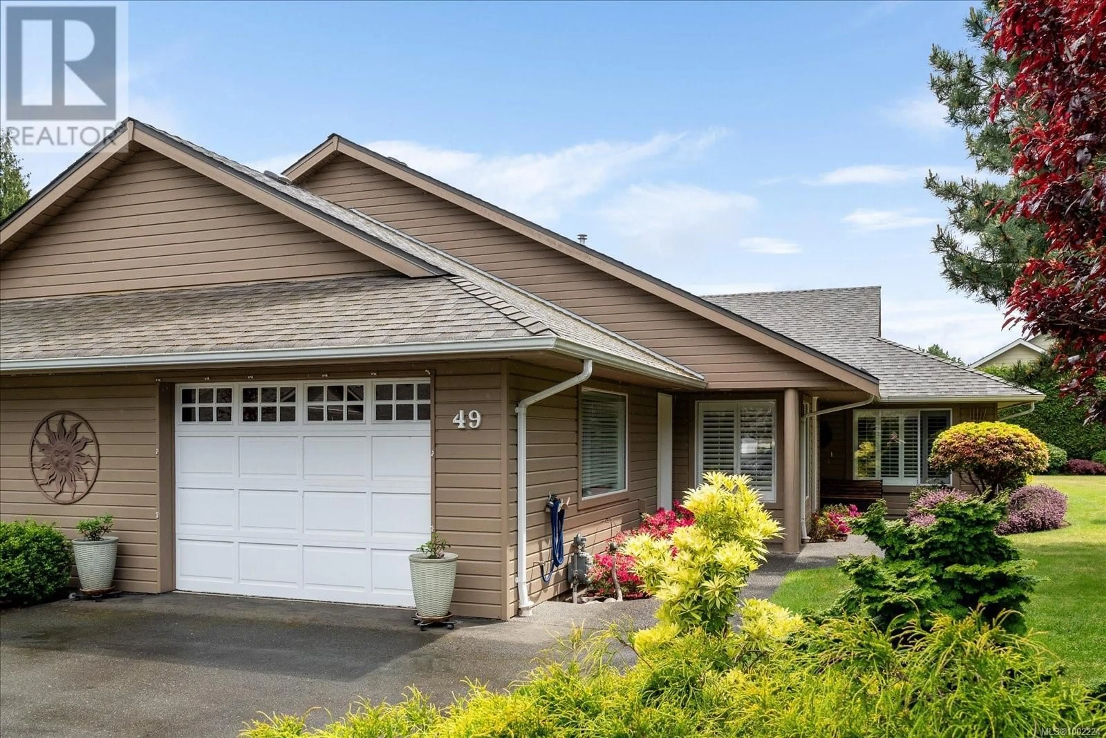 Home with vinyl exterior material, street for 49 - 529 JOHNSTONE ROAD, Parksville British Columbia V9P2K1