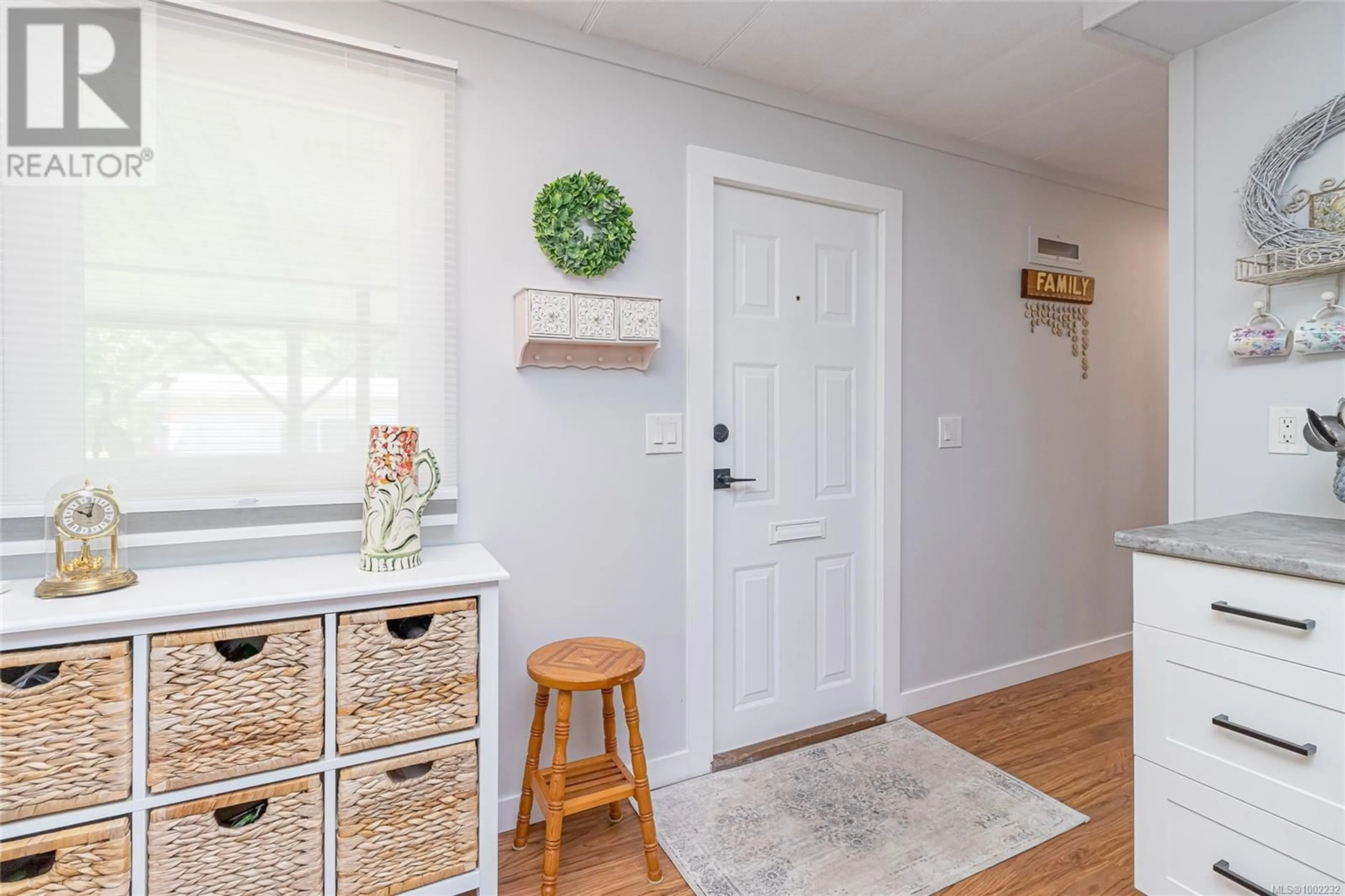 Indoor entryway for 319 - 2885 BOYS ROAD, Duncan British Columbia V9L4Y9