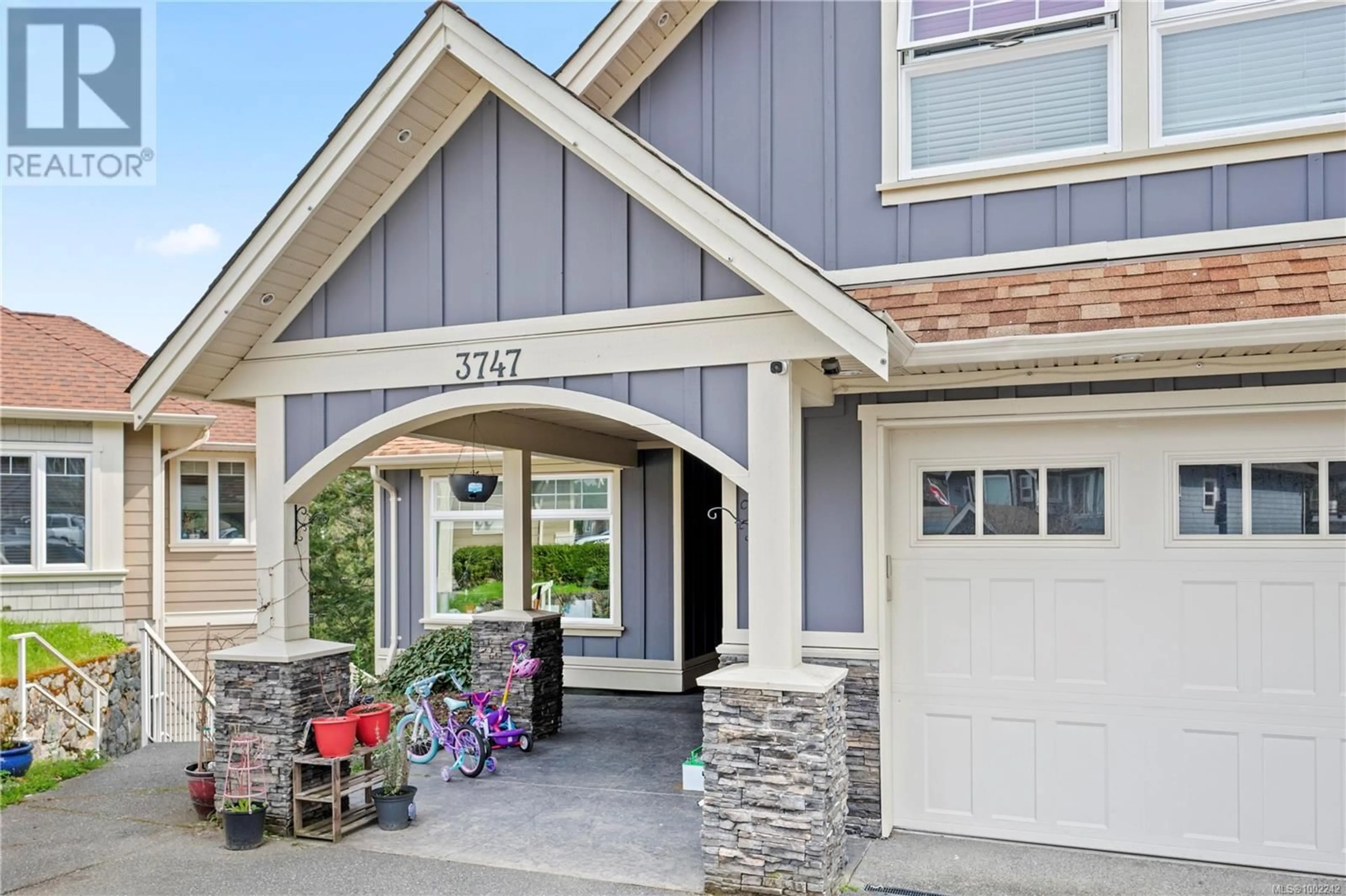 Home with vinyl exterior material, street for 3747 RIDGE POND DRIVE, Langford British Columbia V9C4M8