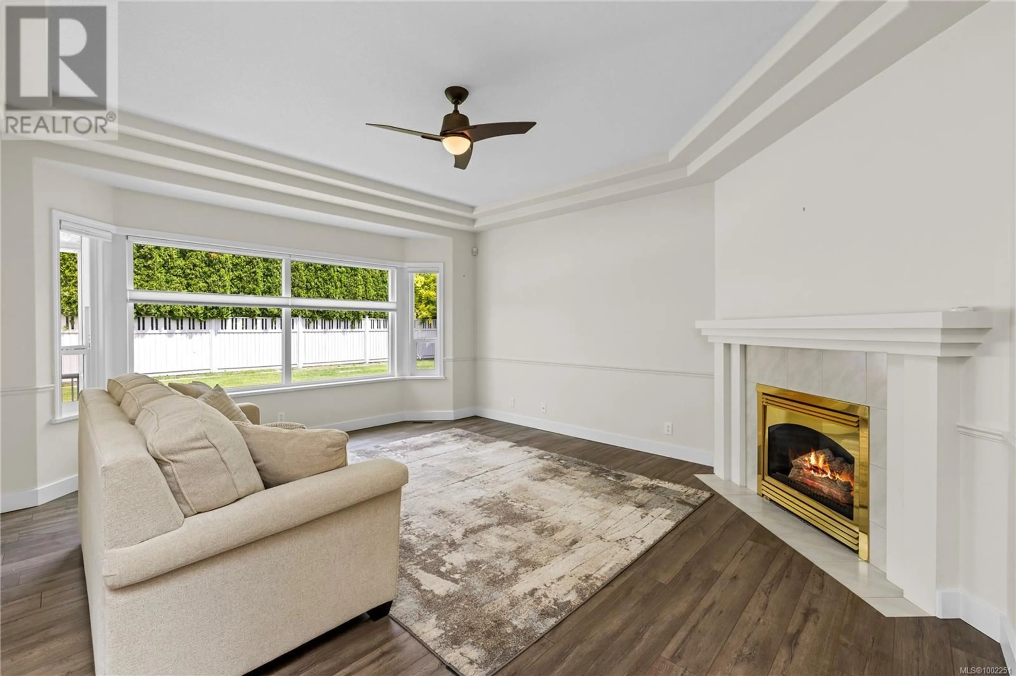Living room with furniture, unknown for 5964 PRIMROSE DRIVE, Nanaimo British Columbia V9T6B8