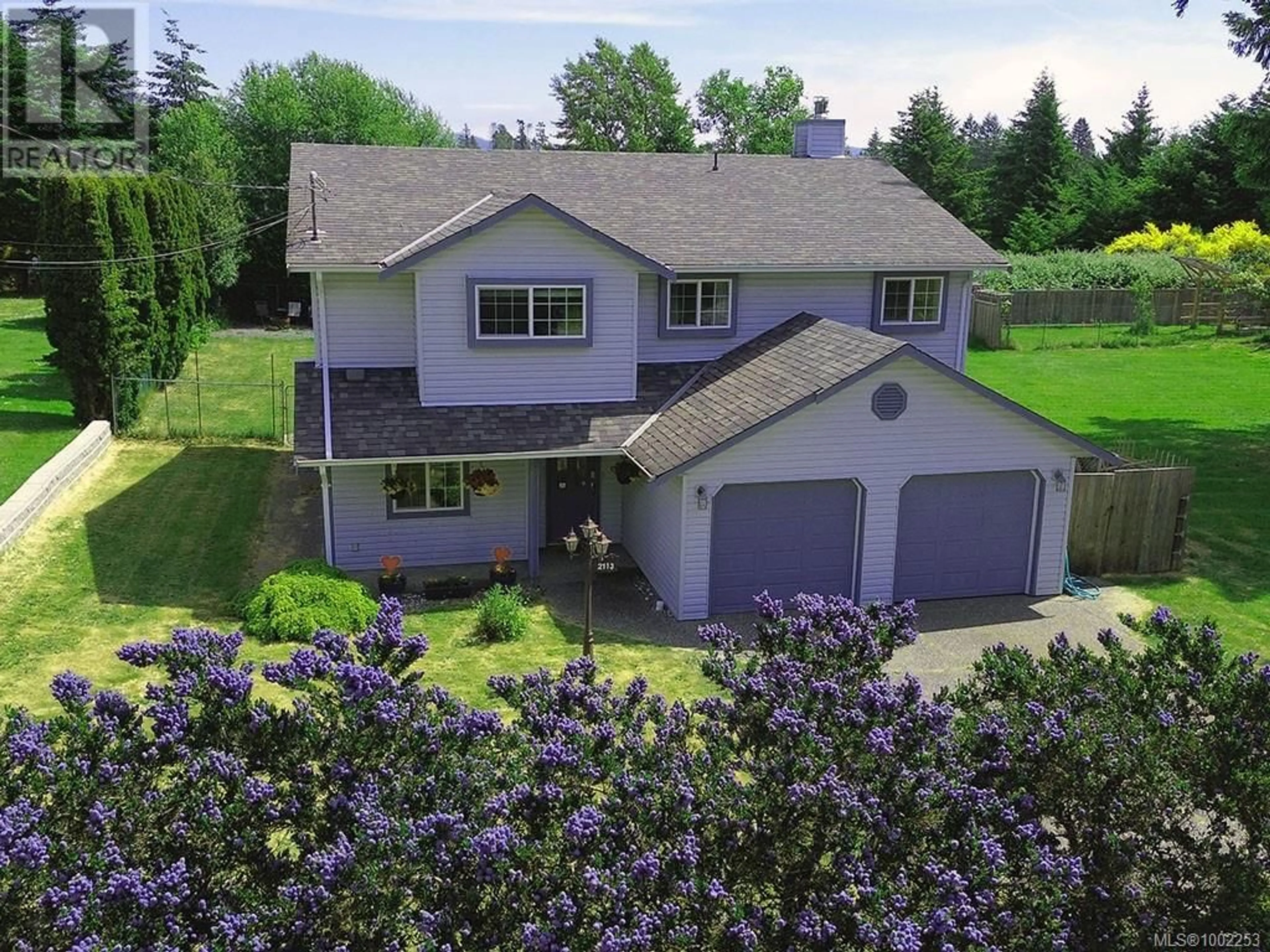 A pic from outside/outdoor area/front of a property/back of a property/a pic from drone, street for 2113 AMETHYST WAY, Sooke British Columbia V9Z0M2