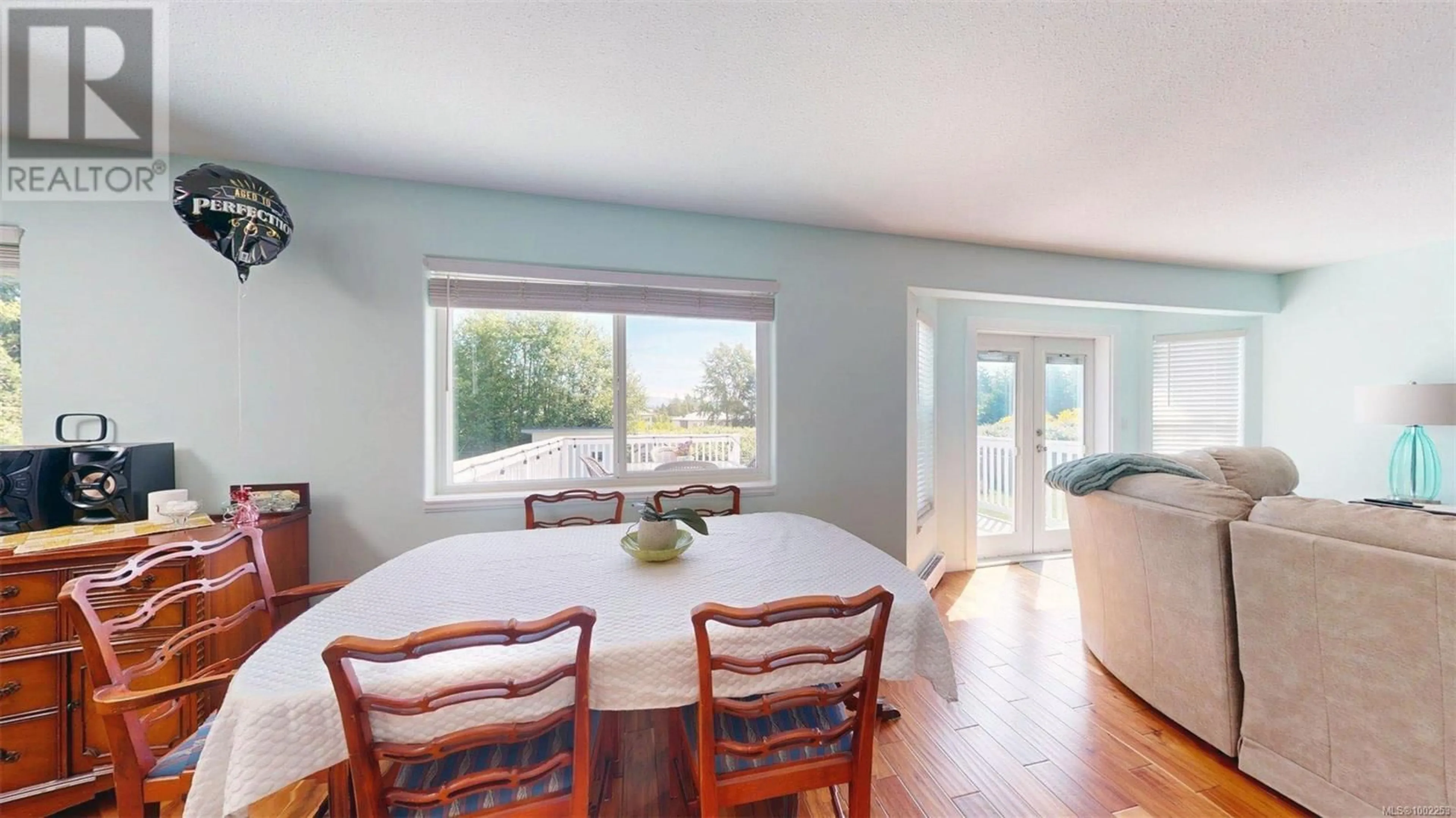 Dining room, wood/laminate floor for 2113 AMETHYST WAY, Sooke British Columbia V9Z0M2