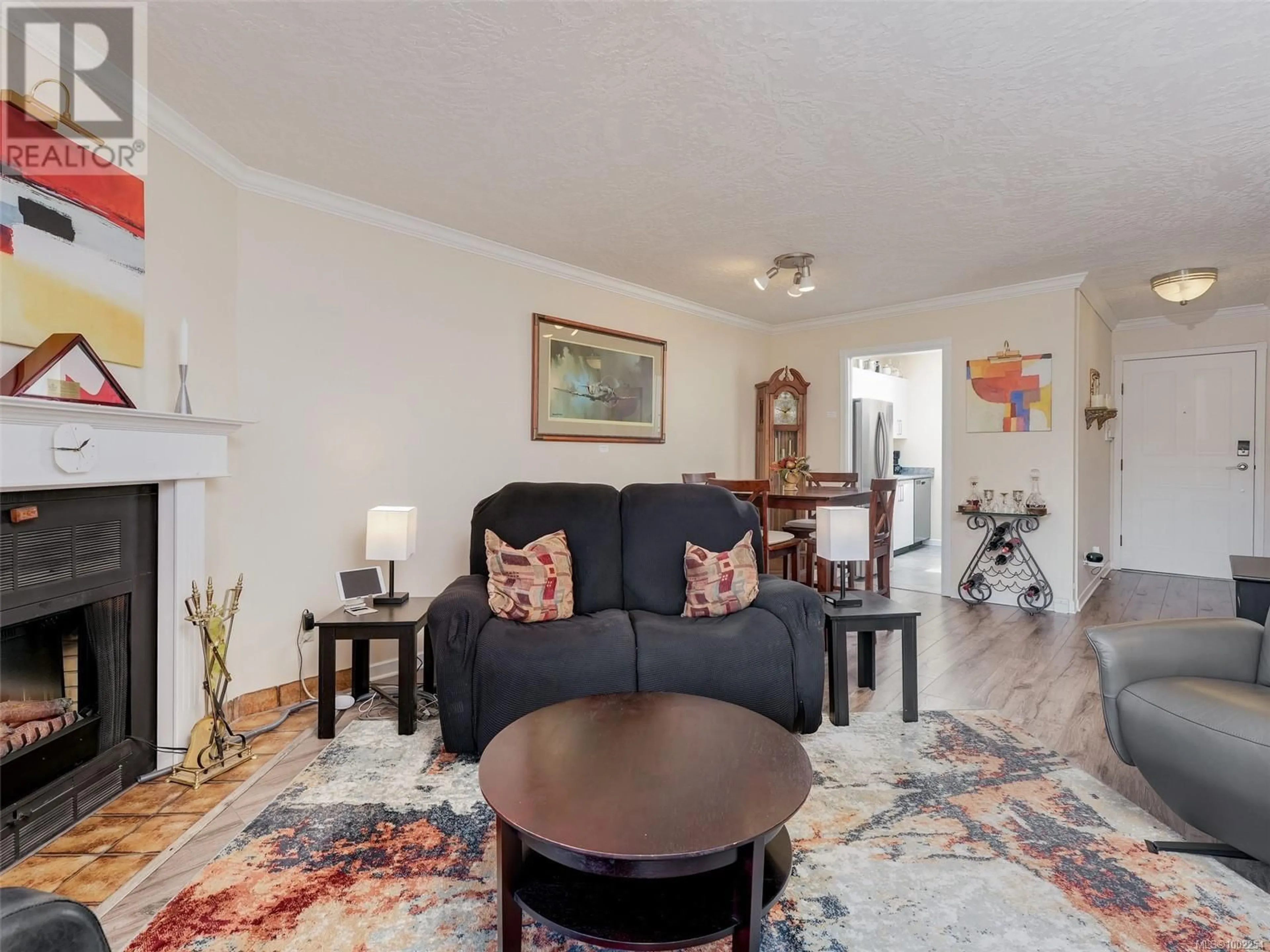 Living room with furniture, unknown for 403 - 420 PARRY STREET, Victoria British Columbia V8V2H7