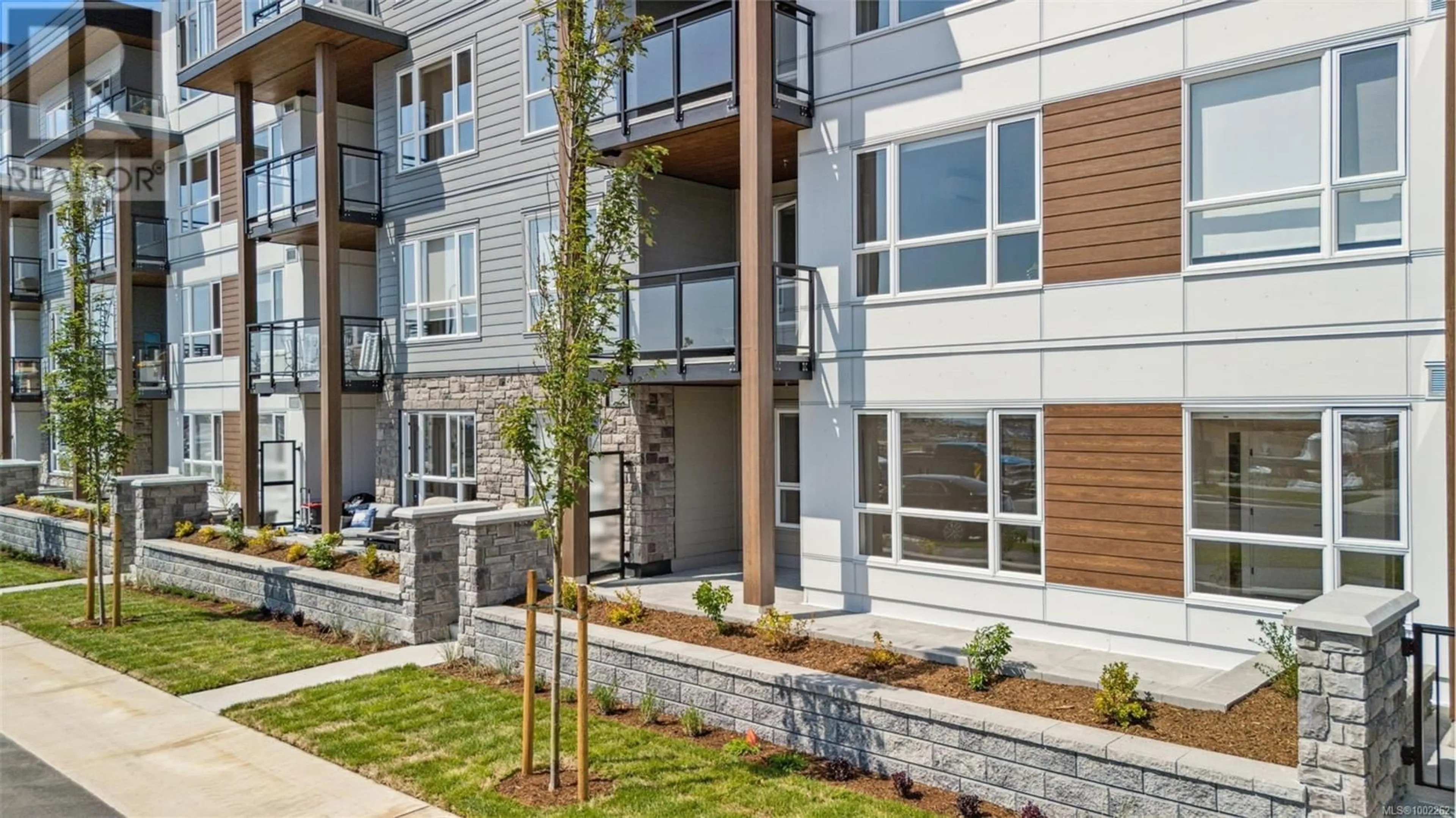 Patio, street for 105 - 3564B RYDER HESJEDAL WAY, Colwood British Columbia V9C0V3