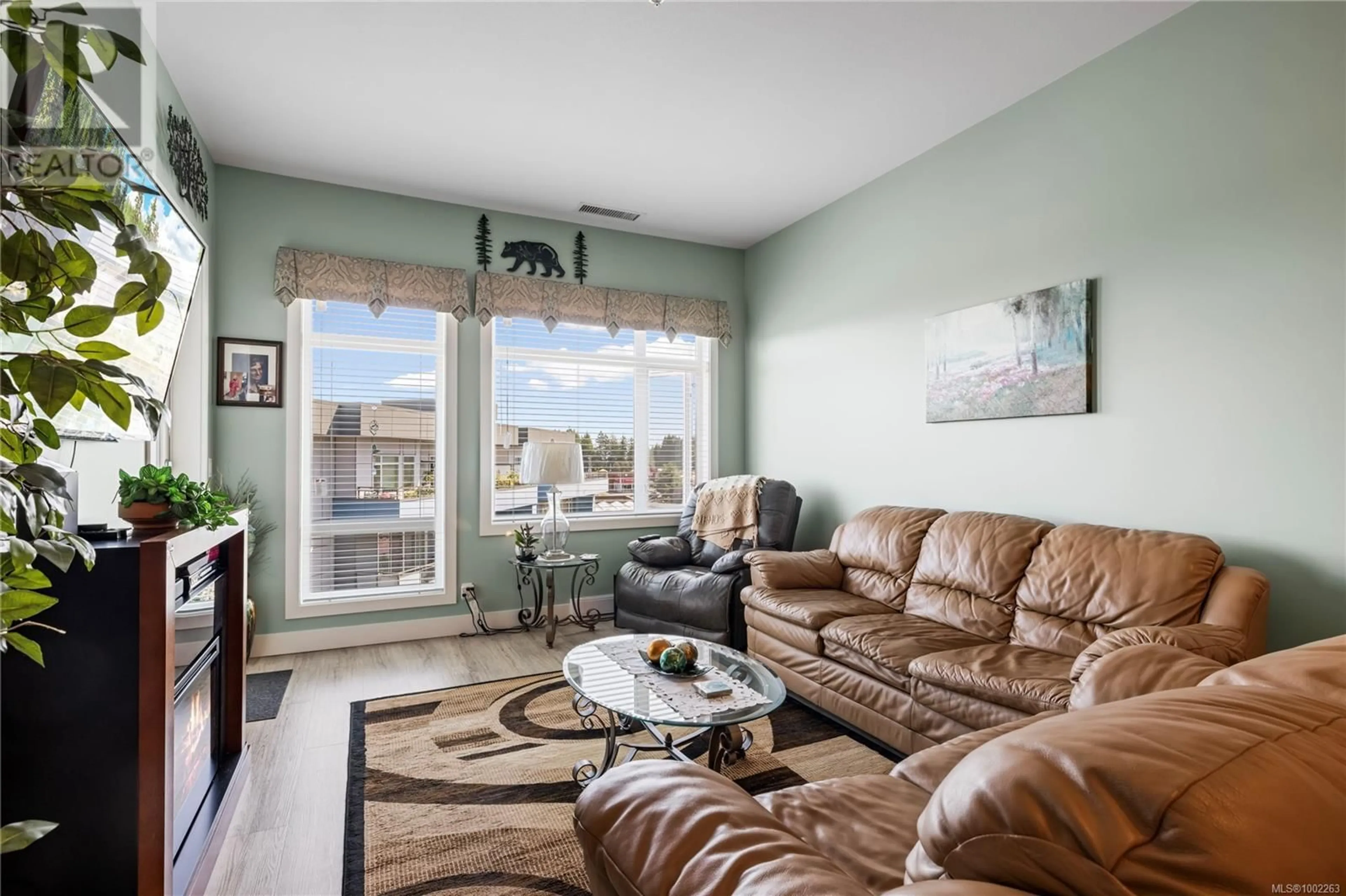 Living room with furniture, unknown for 501 - 6540 METRAL DRIVE, Nanaimo British Columbia V9L0L8