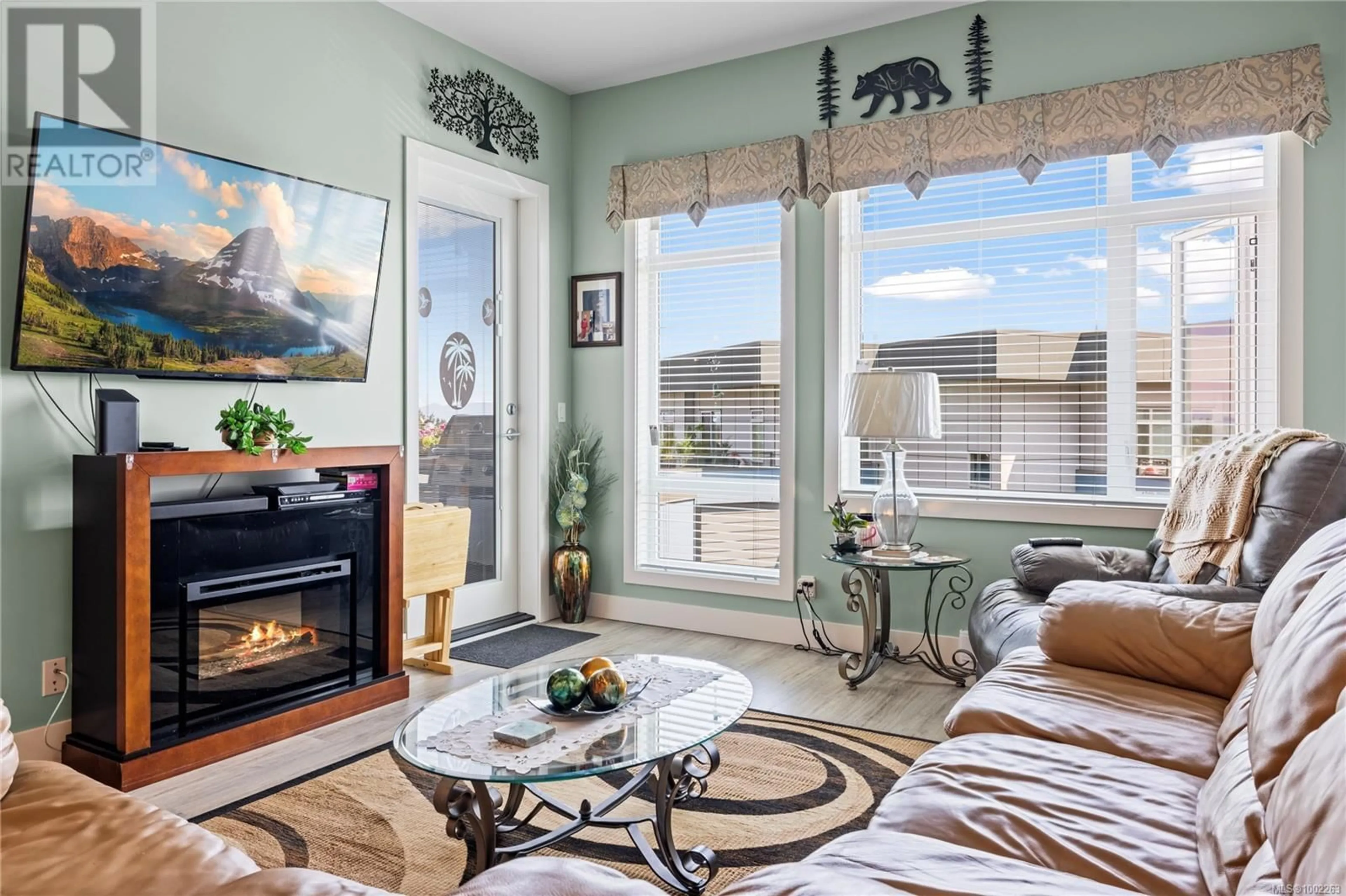 Living room with furniture, unknown for 501 - 6540 METRAL DRIVE, Nanaimo British Columbia V9L0L8