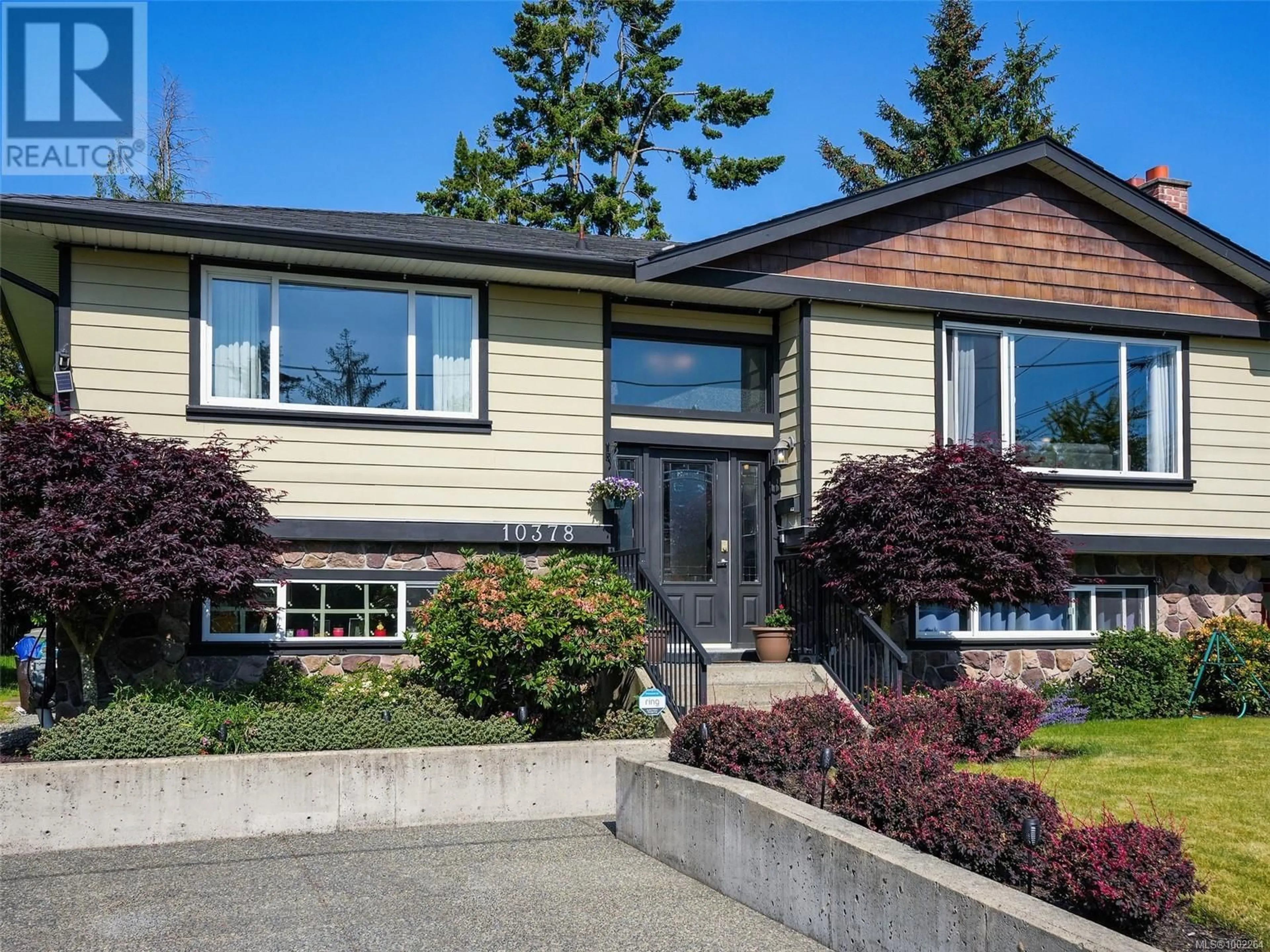 Home with vinyl exterior material, street for 10378 PATRICIA PLACE, Sidney British Columbia V8L3J6