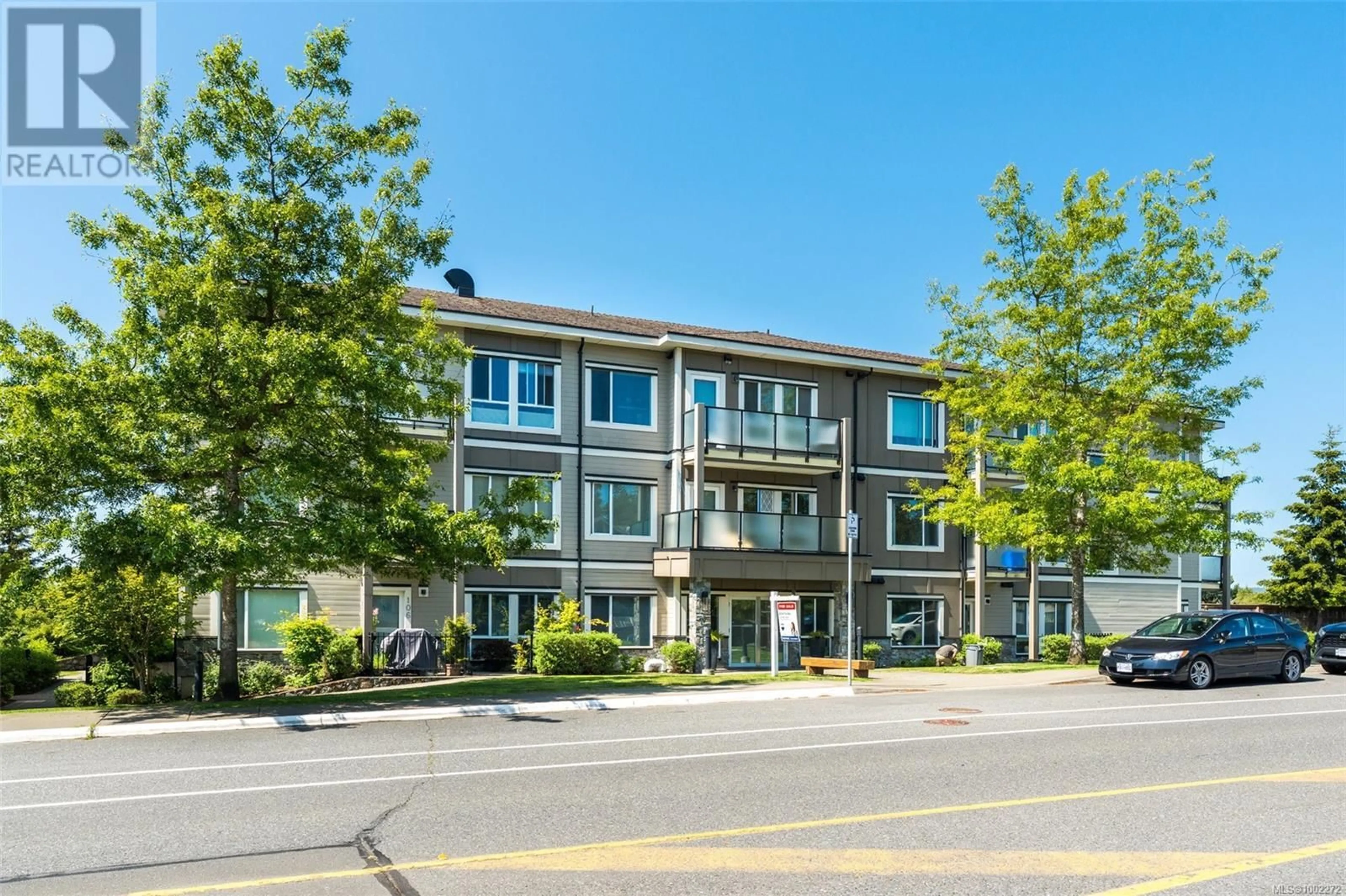 Unknown for 205 - 4052 DOUGLAS STREET, Saanich British Columbia V8X0A5