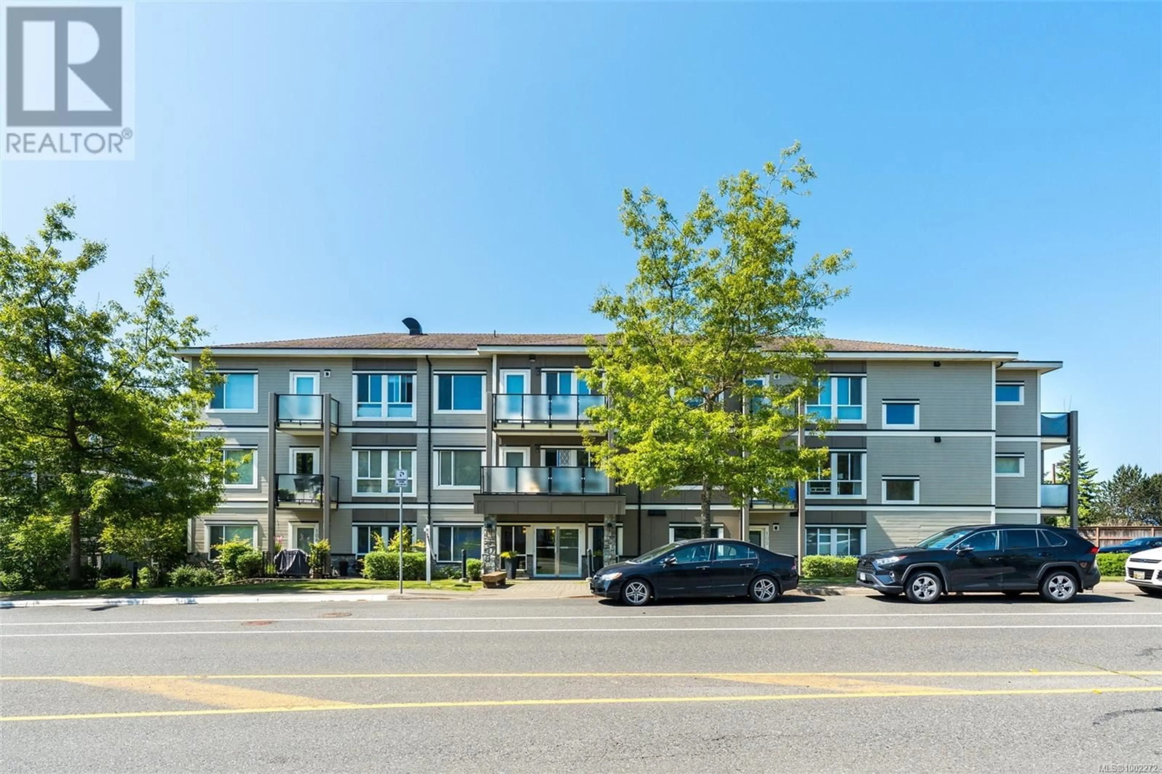 Unknown for 205 - 4052 DOUGLAS STREET, Saanich British Columbia V8X0A5