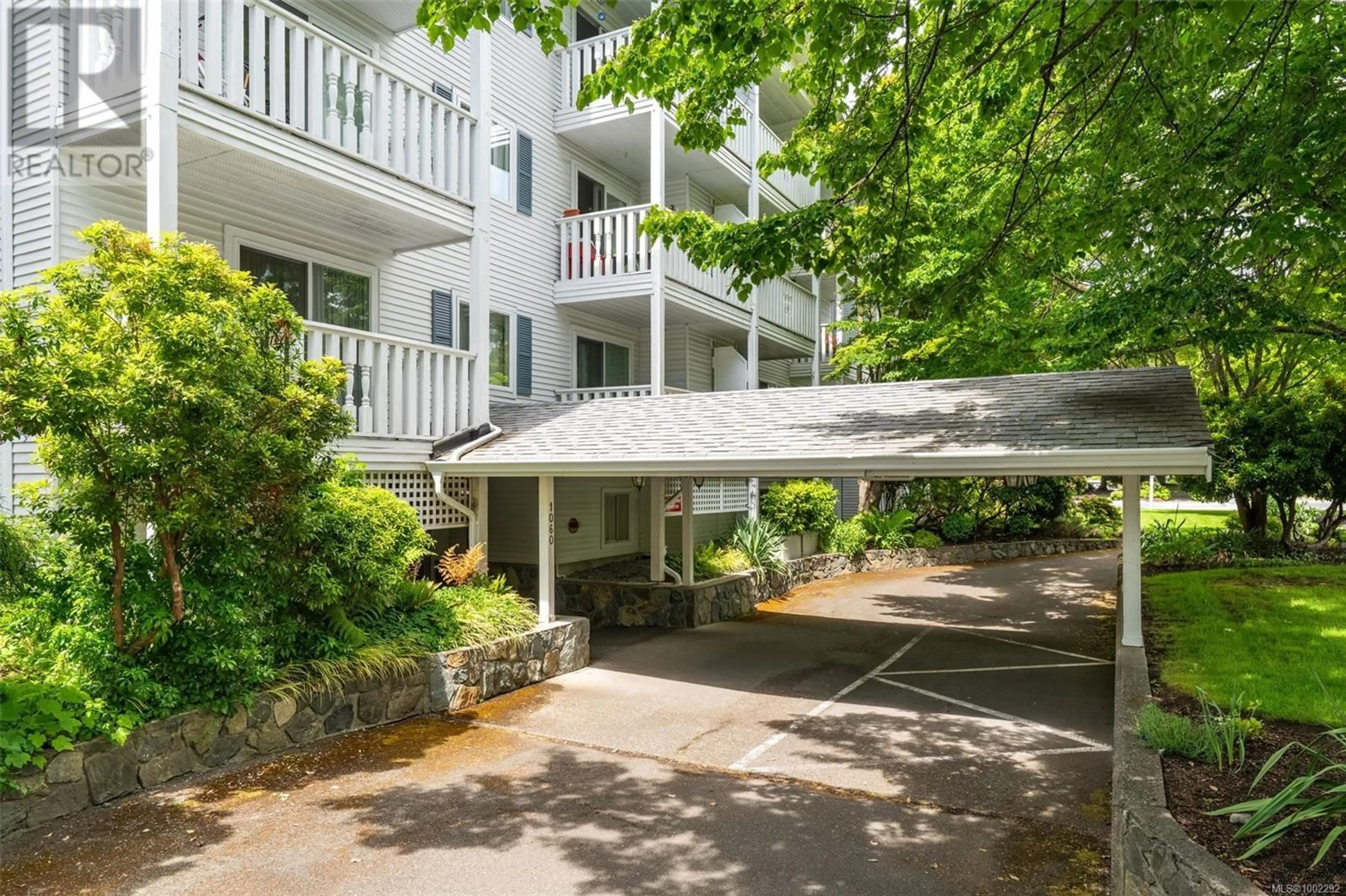 Unknown for 407 - 1060 LINDEN AVENUE, Victoria British Columbia V8V4H2