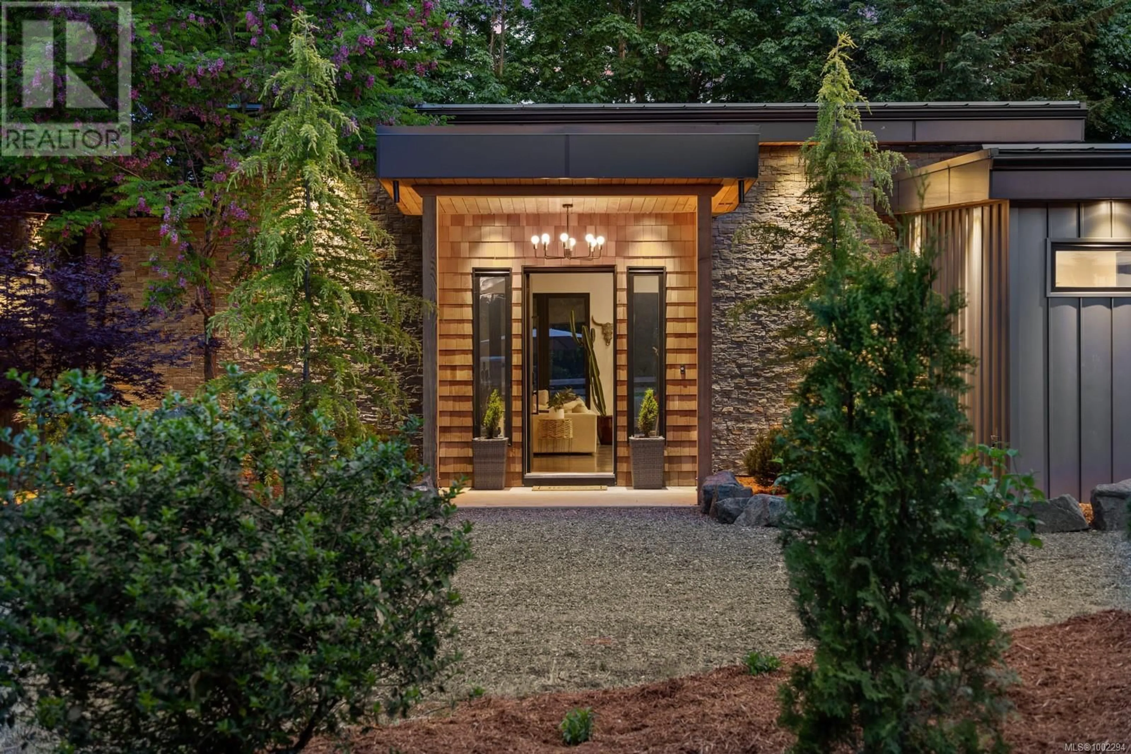 Indoor entryway for 3595 EAGLEVIEW DRIVE, Courtenay British Columbia V9N4A7