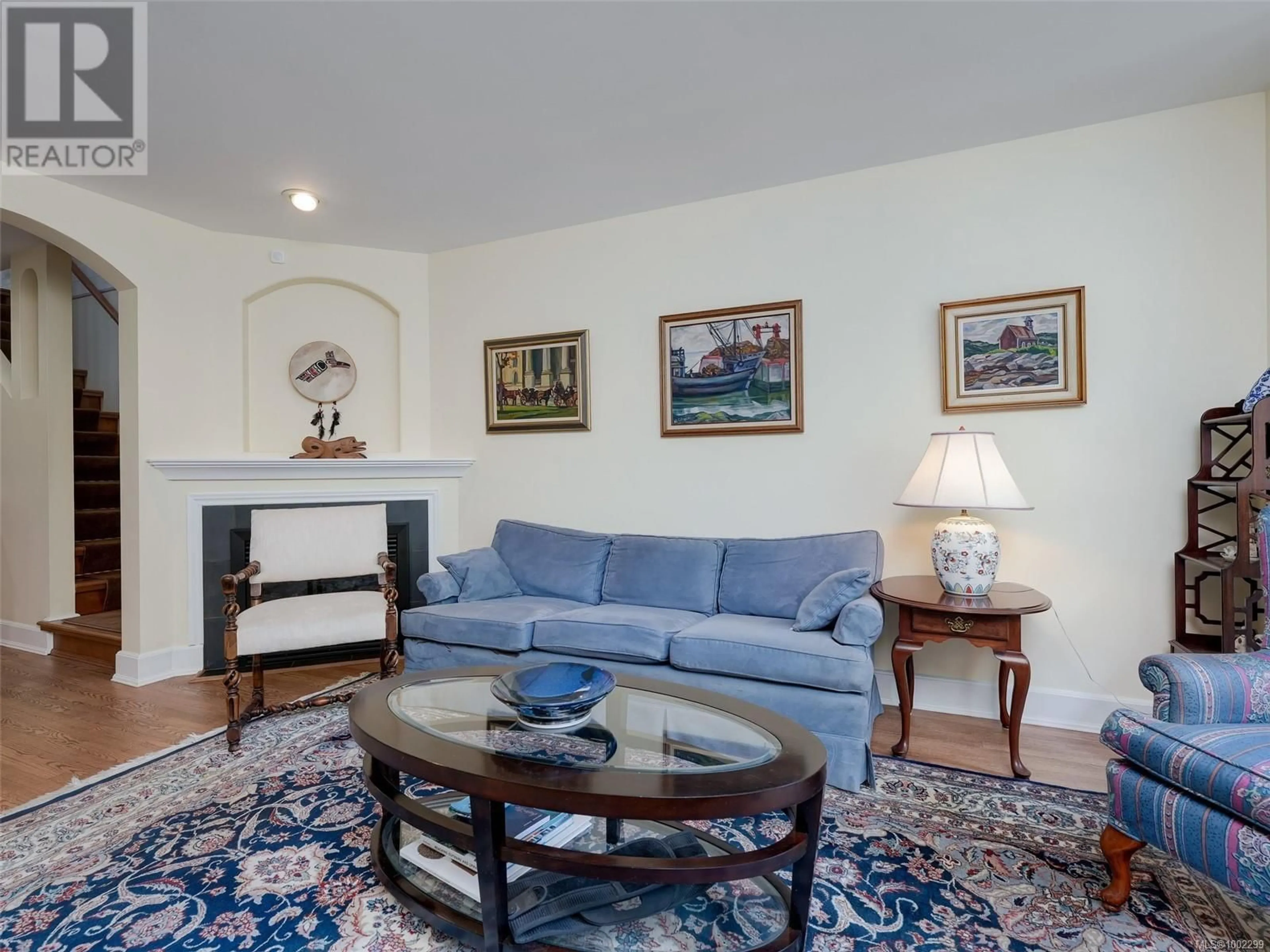 Living room with furniture, unknown for 423 POWELL STREET, Victoria British Columbia V8V2J3