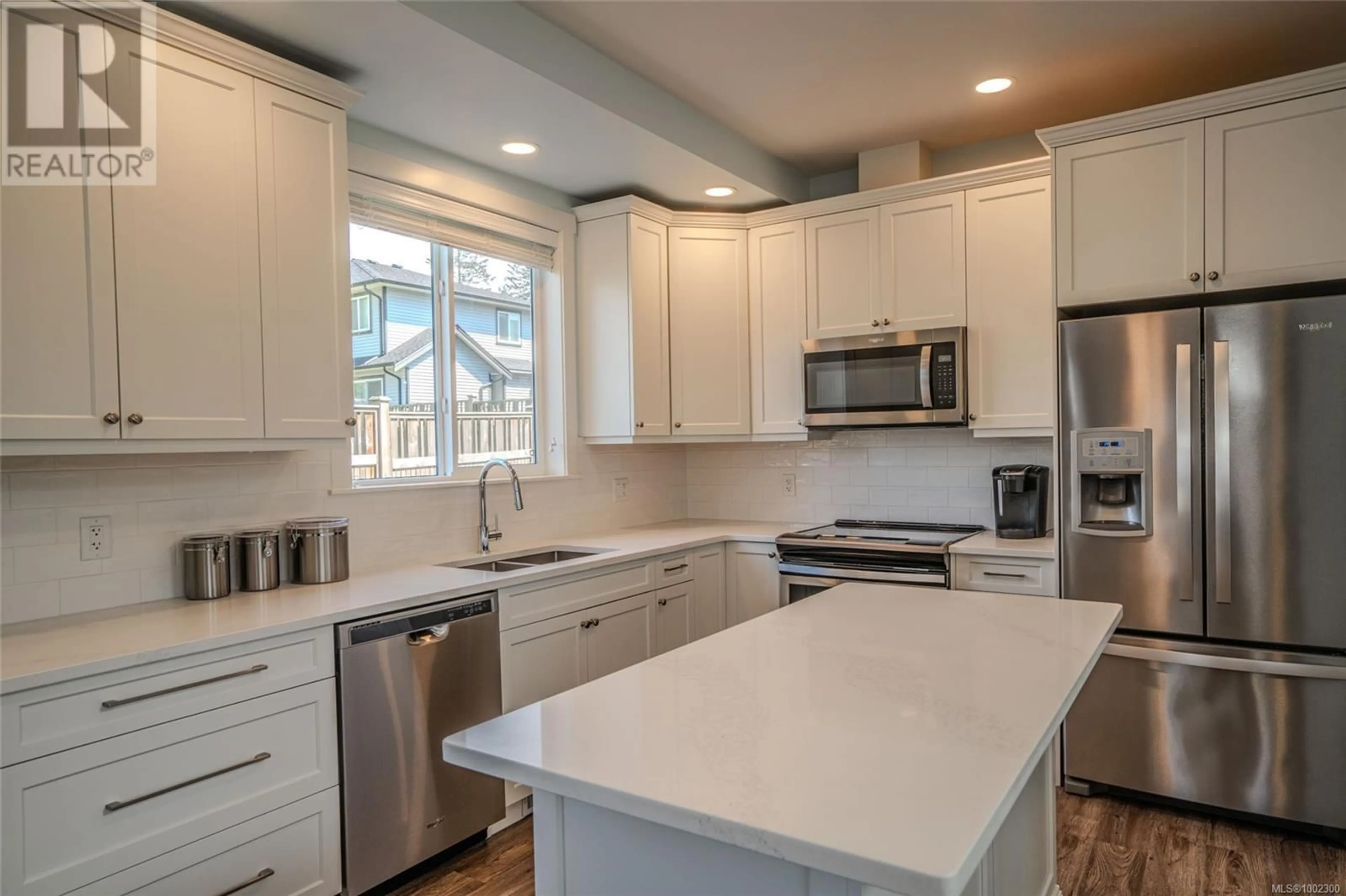 Open concept kitchen, ceramic/tile floor for 182 SUNVIEW ROAD, Nanaimo British Columbia V9T0M6