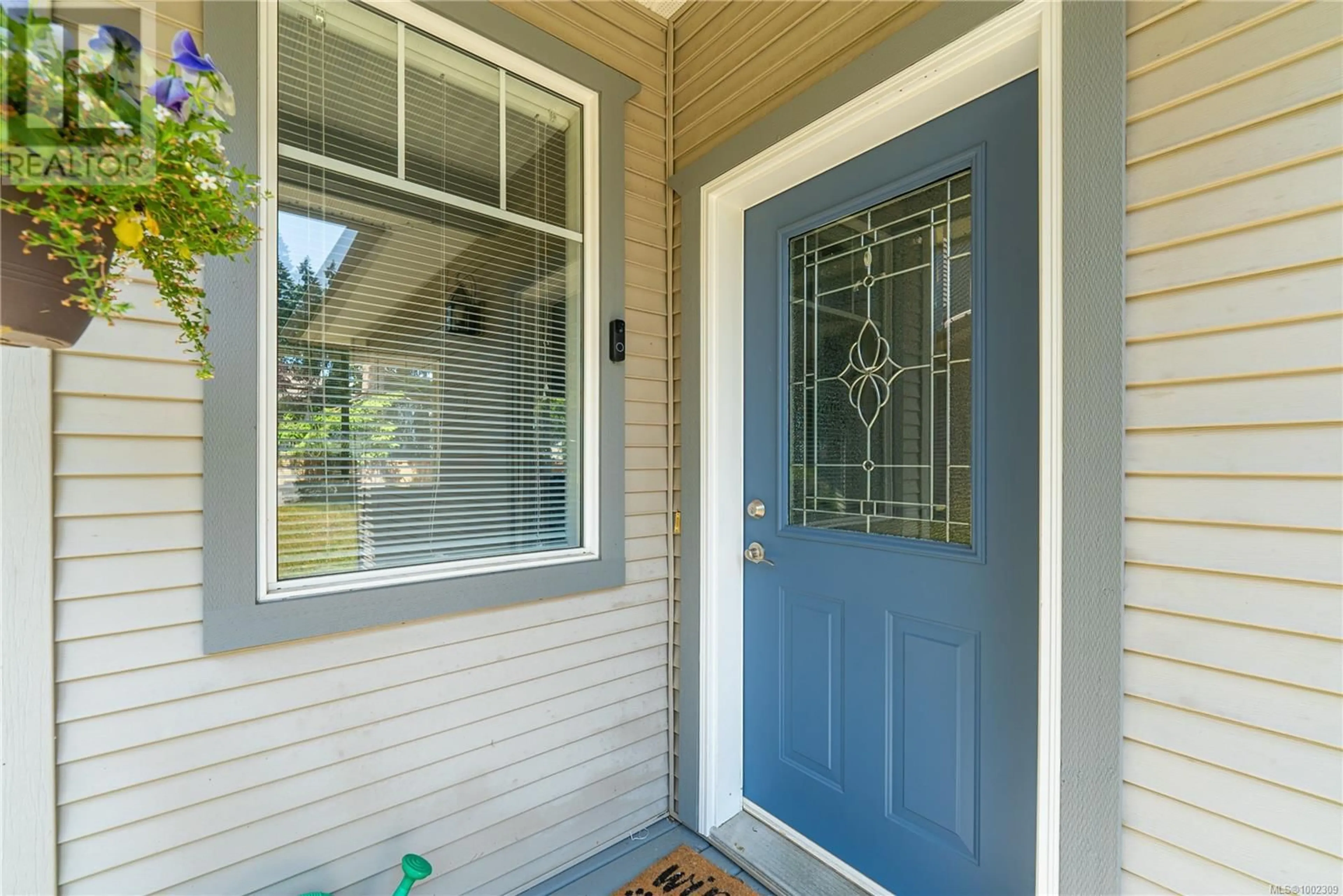 Indoor entryway for 6188 CLAYBURN PLACE, Nanaimo British Columbia V9V1V2