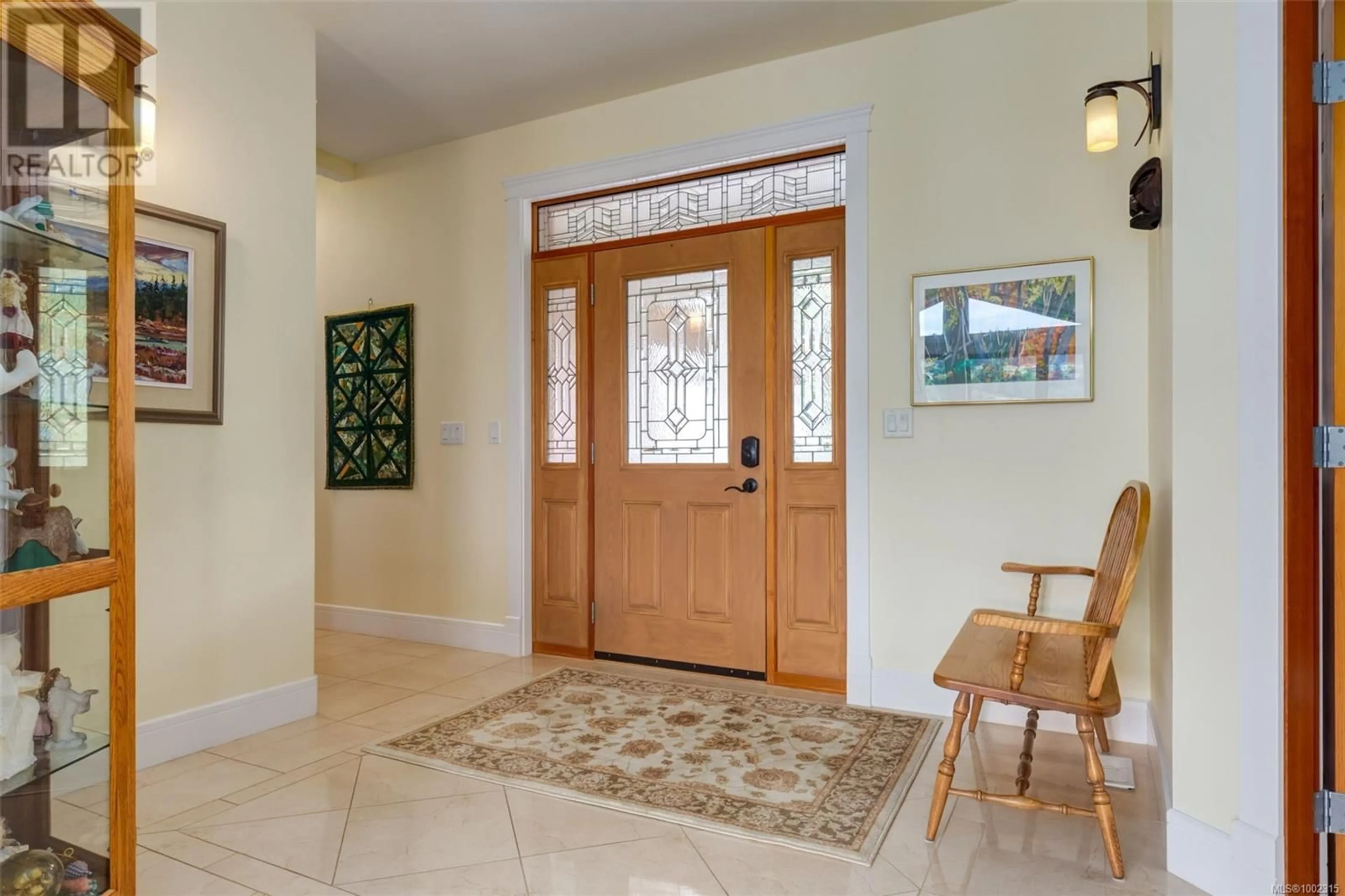 Indoor entryway for 4911 DENFORD PLACE, Nanaimo British Columbia V9V1R3