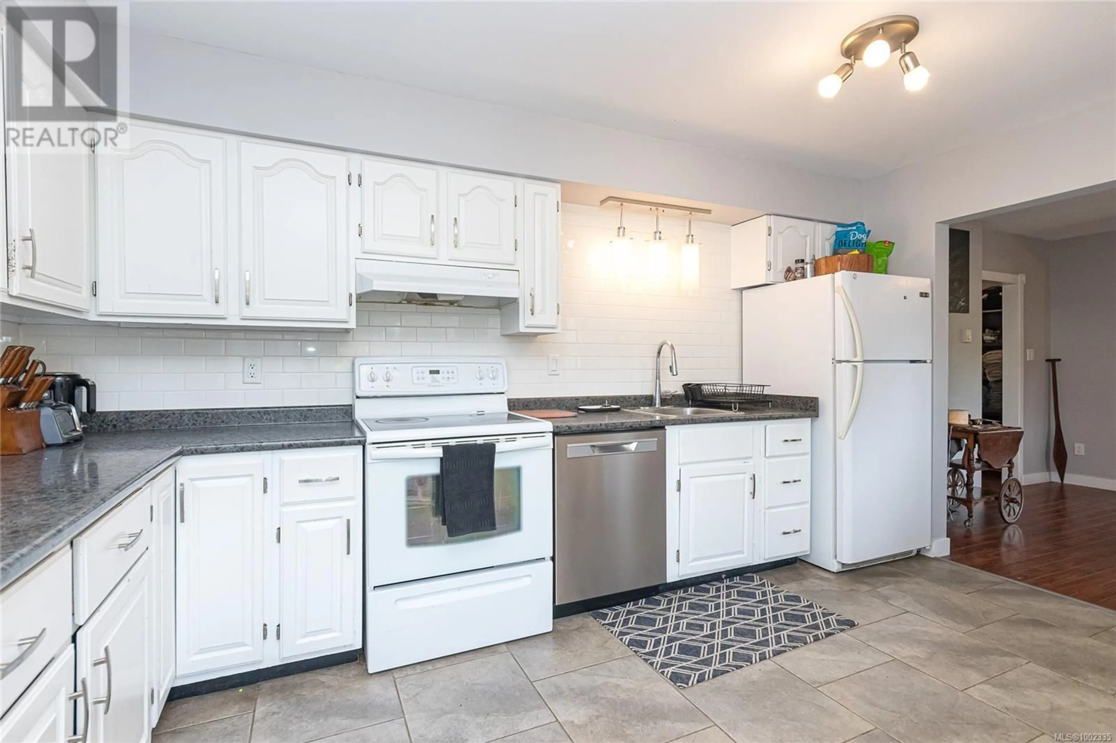 Standard kitchen, ceramic/tile floor for 2308 SOOKE ROAD, Colwood British Columbia V9B1X5