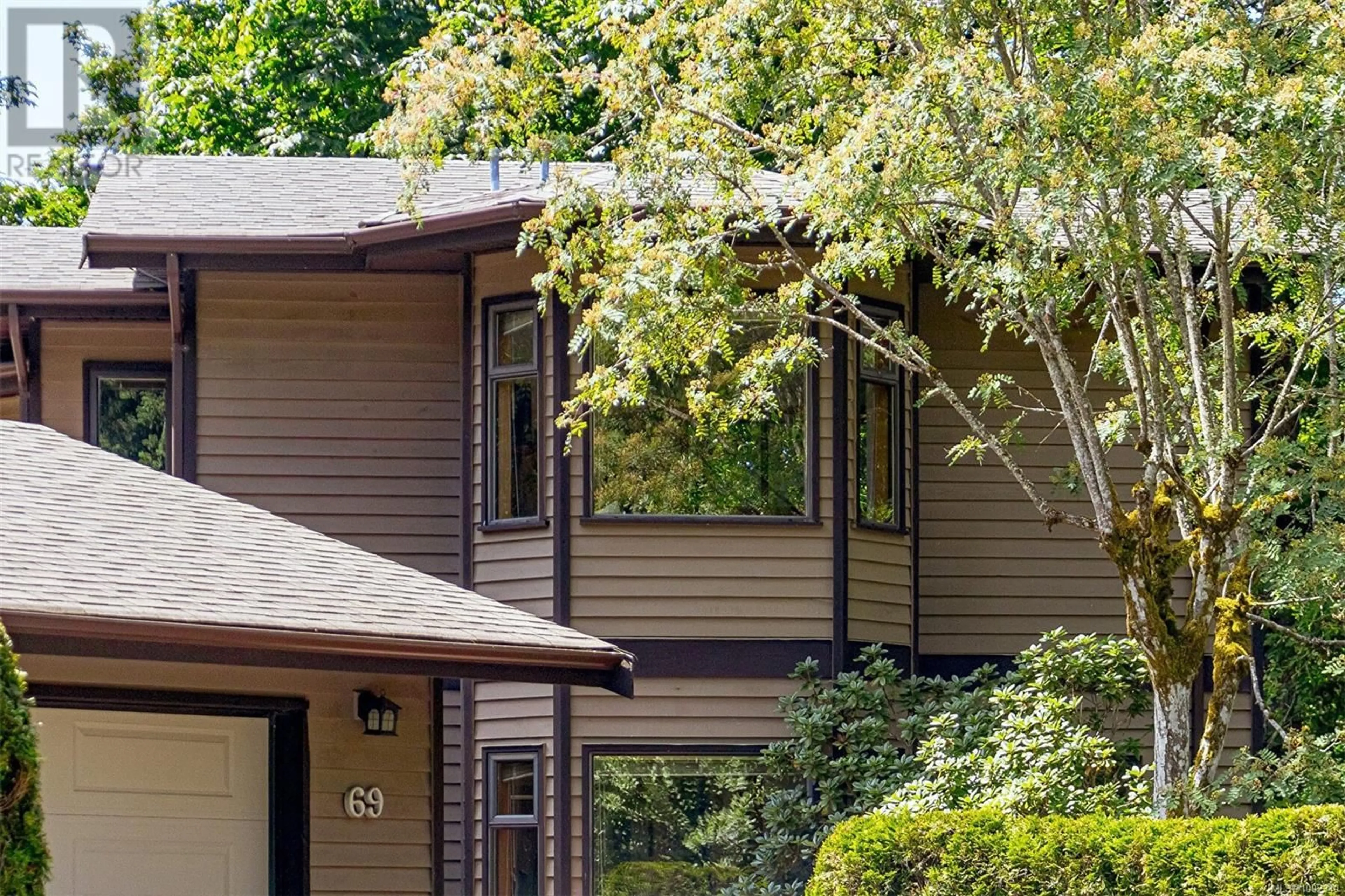 Home with vinyl exterior material, street for 69 - 1255 WAIN ROAD, North Saanich British Columbia V8L4R4