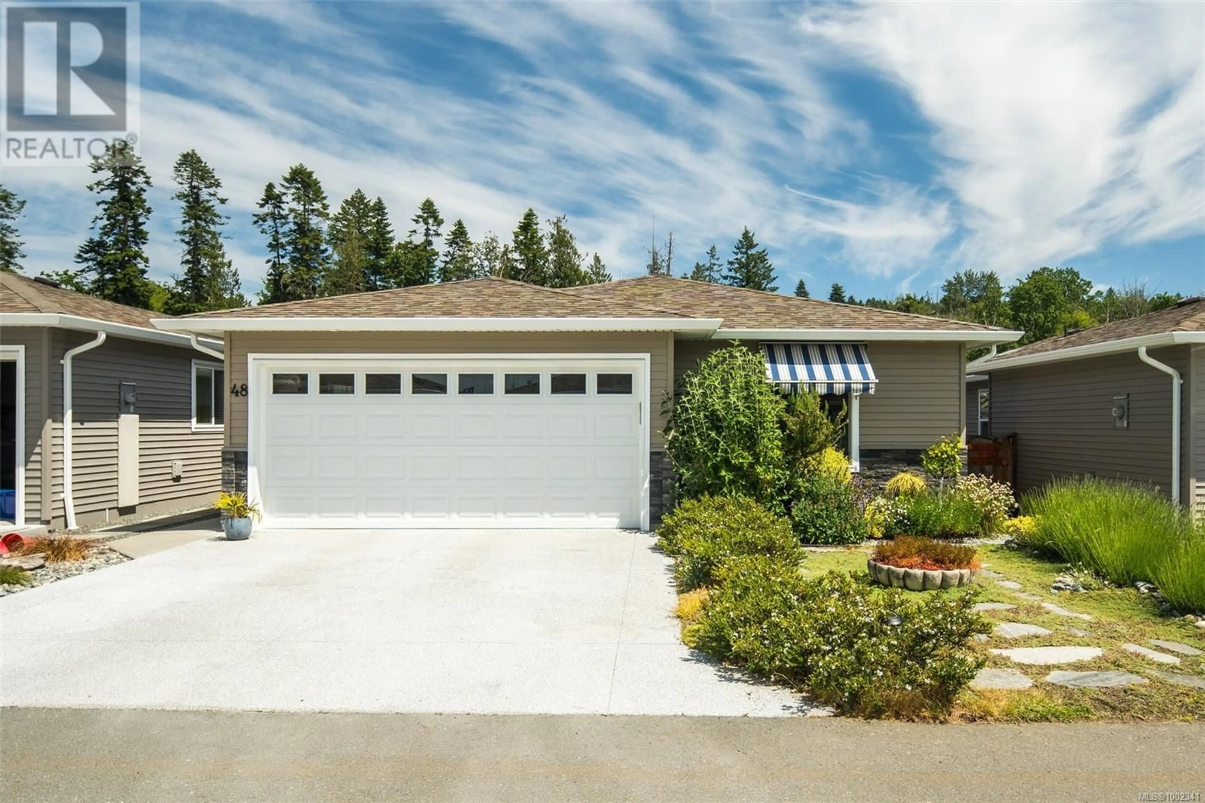 Home with vinyl exterior material, street for 48 - 7586 TETAYUT ROAD, Central Saanich British Columbia V8M0B4