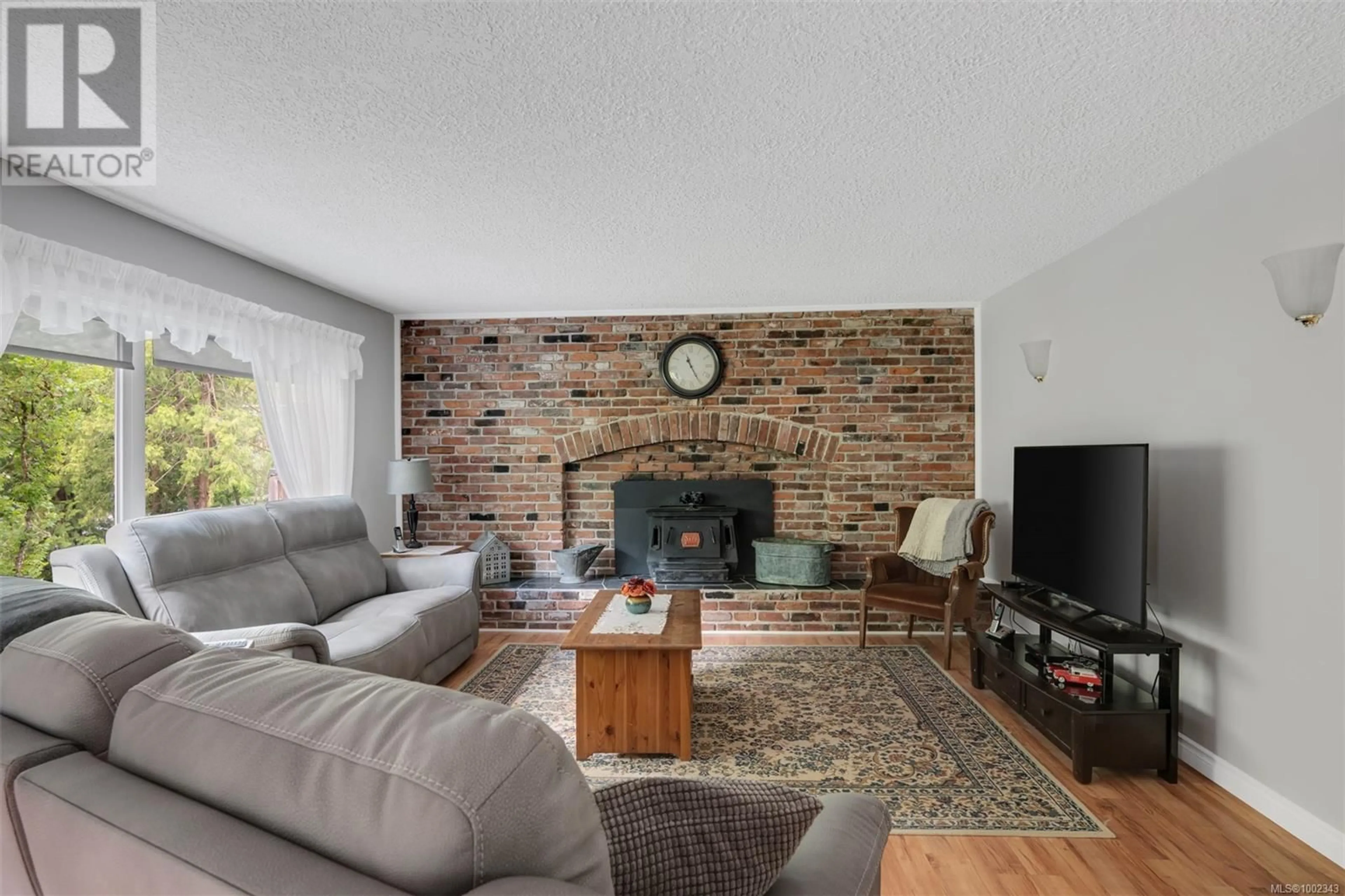 Living room with furniture, unknown for 734 LATORIA ROAD, Langford British Columbia V9C3A4