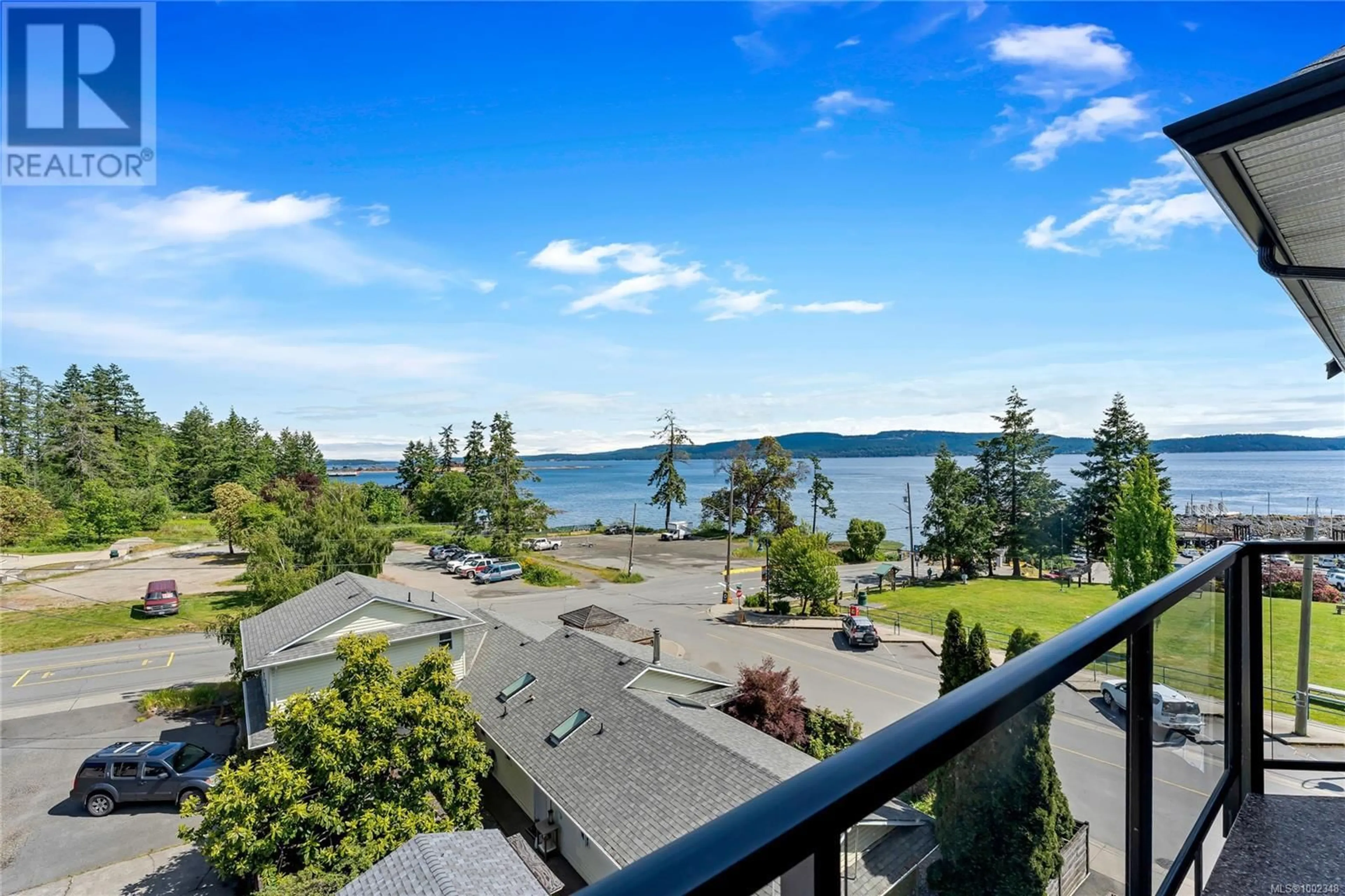 A pic from outside/outdoor area/front of a property/back of a property/a pic from drone, water/lake/river/ocean view for 403 - 1533 JOAN AVENUE, Crofton British Columbia V0R1R0