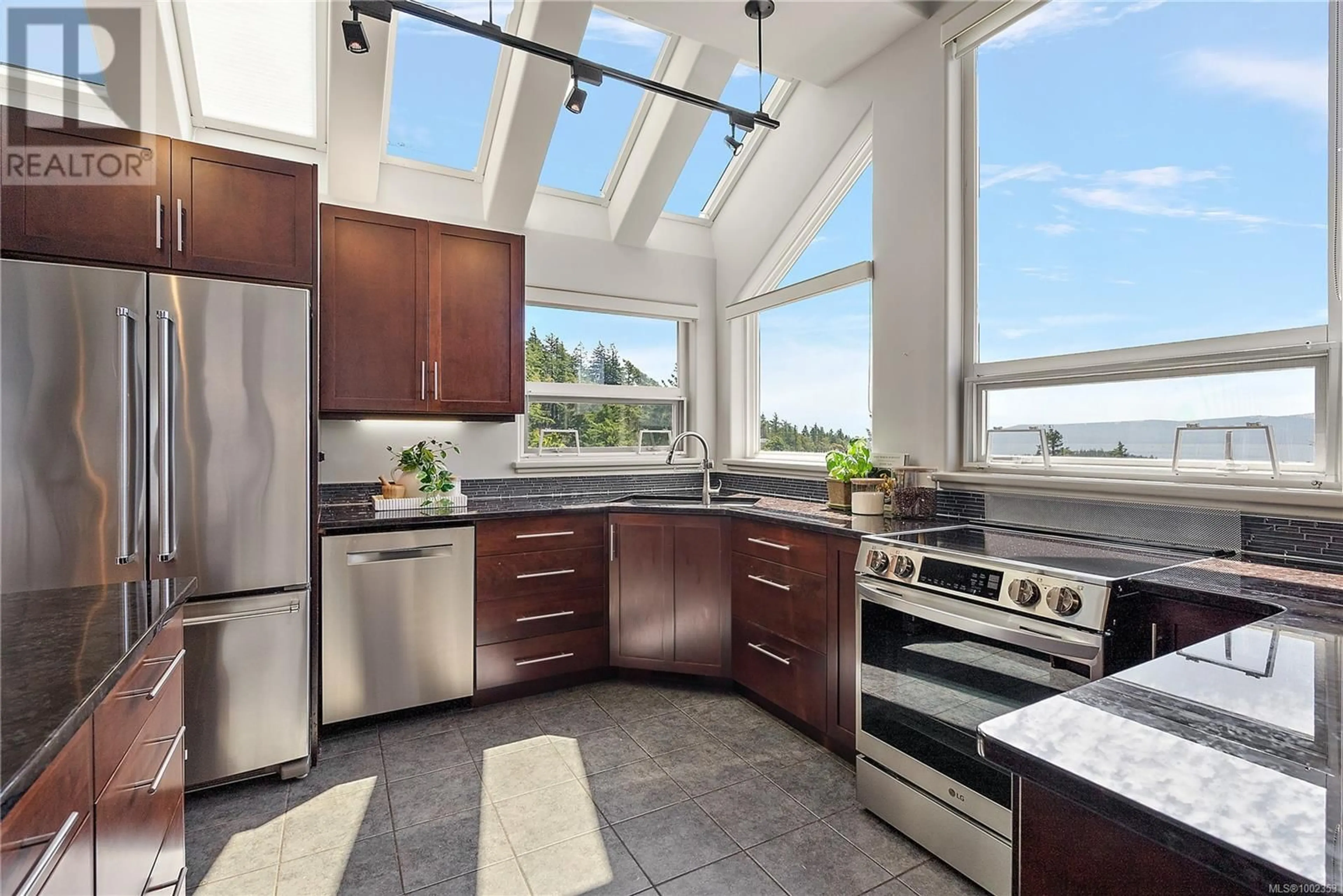Contemporary kitchen, ceramic/tile floor for 3489 MAUREEN TERRACE, Colwood British Columbia V9C3P7