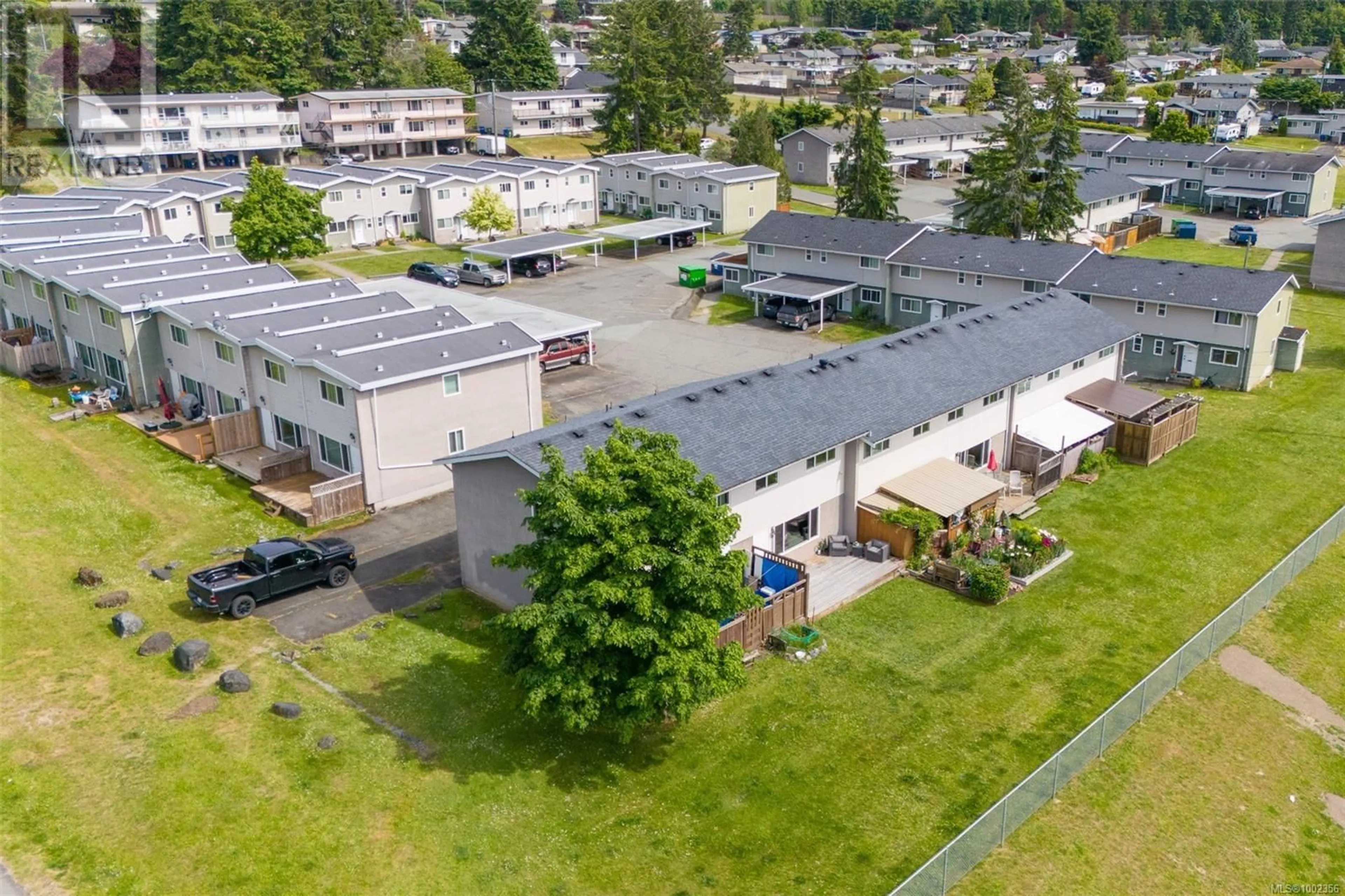 A pic from outside/outdoor area/front of a property/back of a property/a pic from drone, building for 35 - 4110 KENDALL AVENUE, Port Alberni British Columbia V9Y5J1