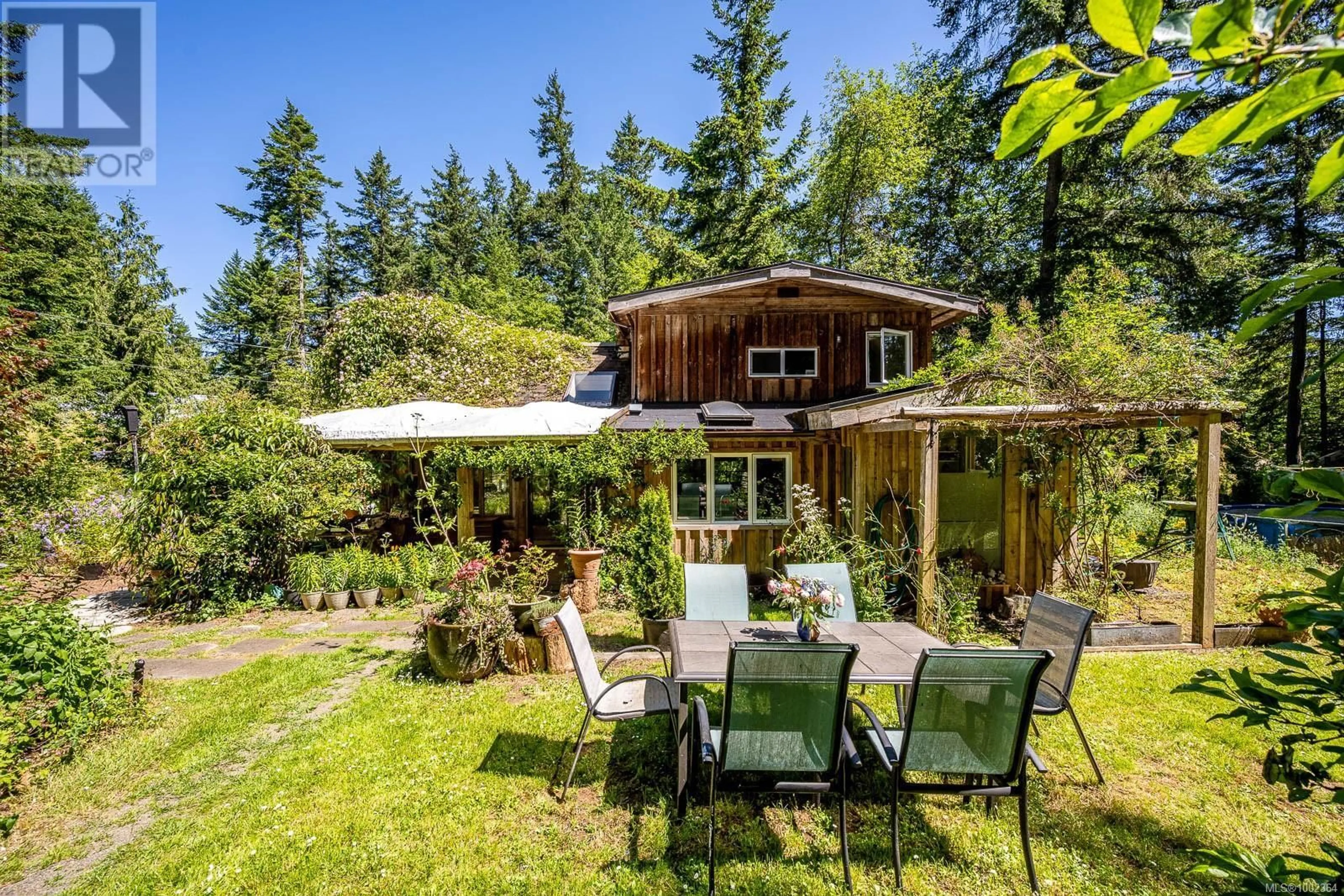 Patio, unknown for 7555 CENTRAL ROAD, Hornby Island British Columbia V0R1Z0