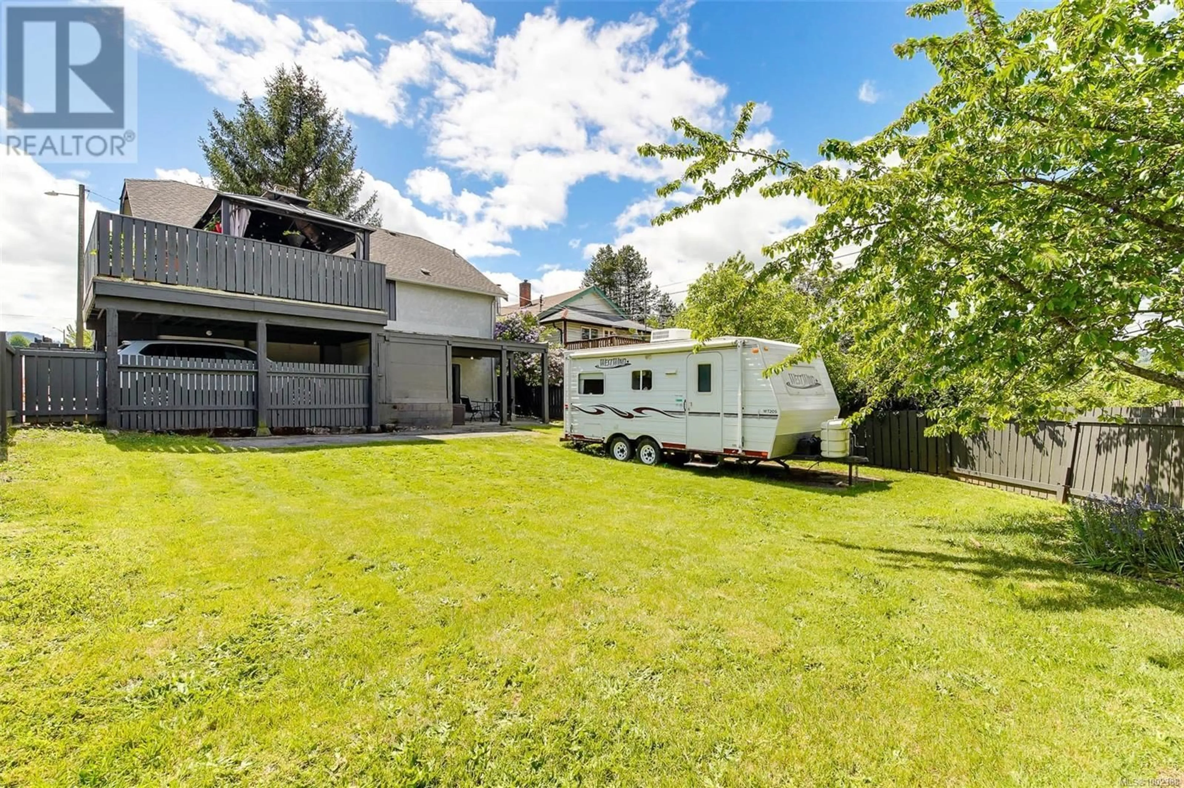 A pic from outside/outdoor area/front of a property/back of a property/a pic from drone, unknown for 4703 STRATHERN STREET, Port Alberni British Columbia V9Y3E8