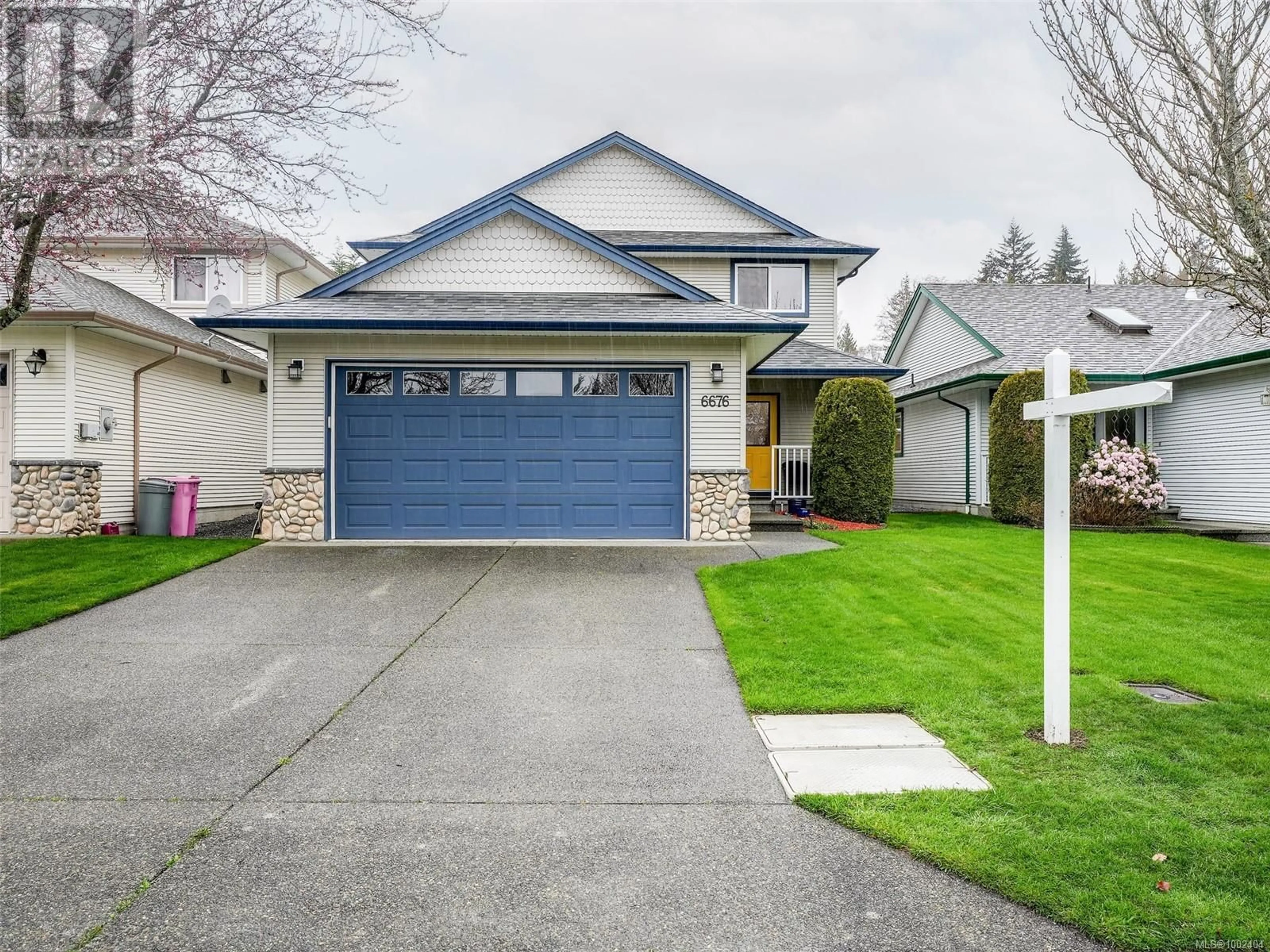 Home with vinyl exterior material, street for 6676 ACREMAN PLACE, Sooke British Columbia V9Z0V9