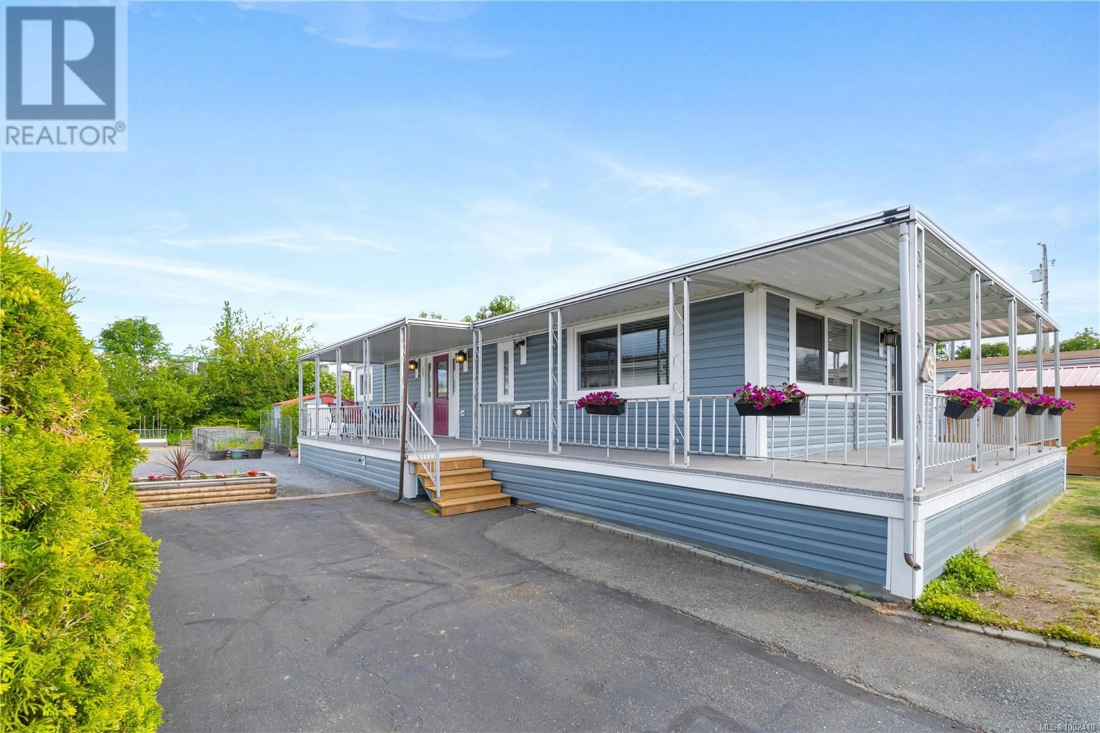 Home with vinyl exterior material, mountain view for 63 - 6325 METRAL DRIVE, Nanaimo British Columbia V9T6P9