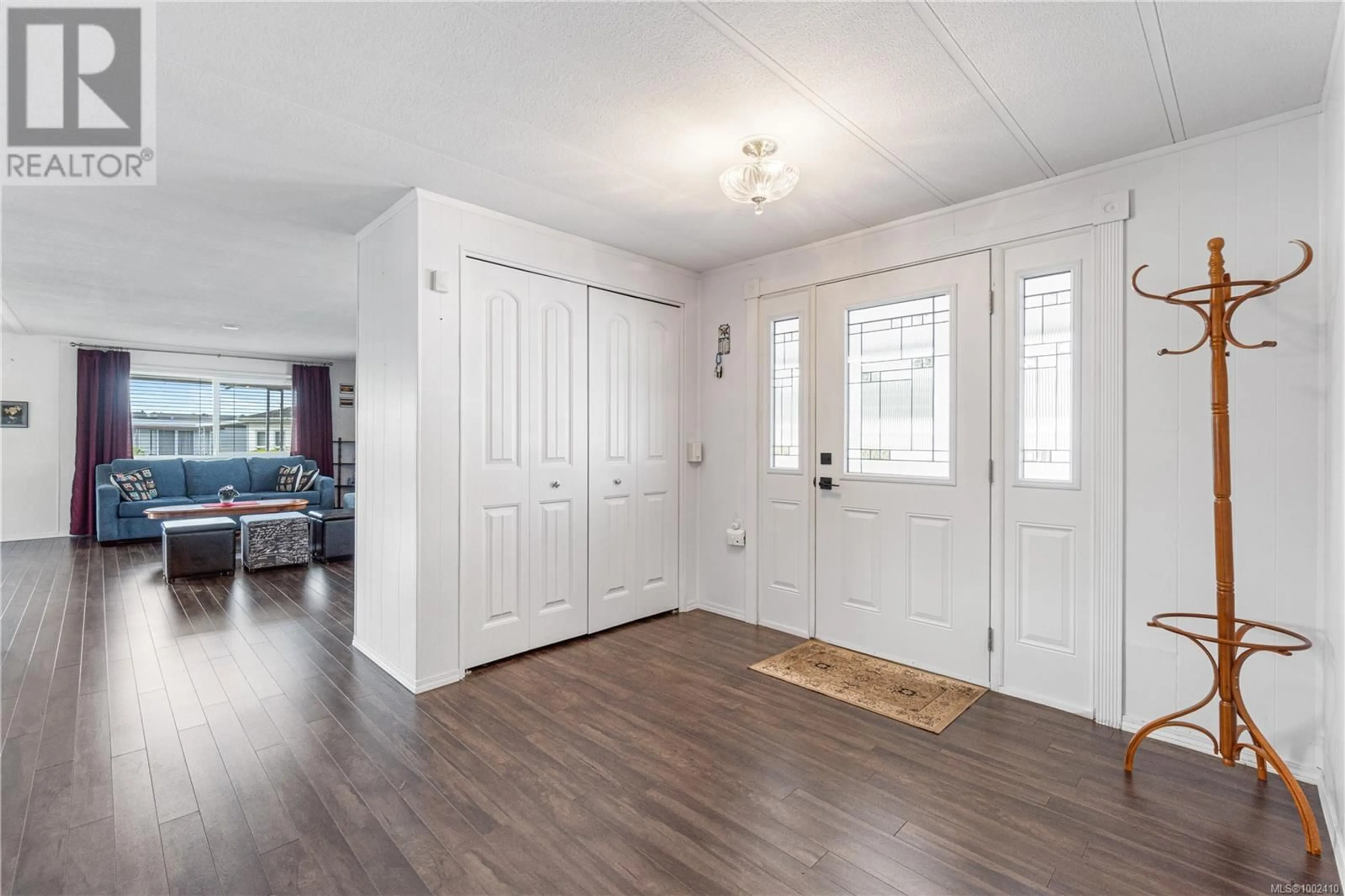 Indoor entryway for 63 - 6325 METRAL DRIVE, Nanaimo British Columbia V9T6P9