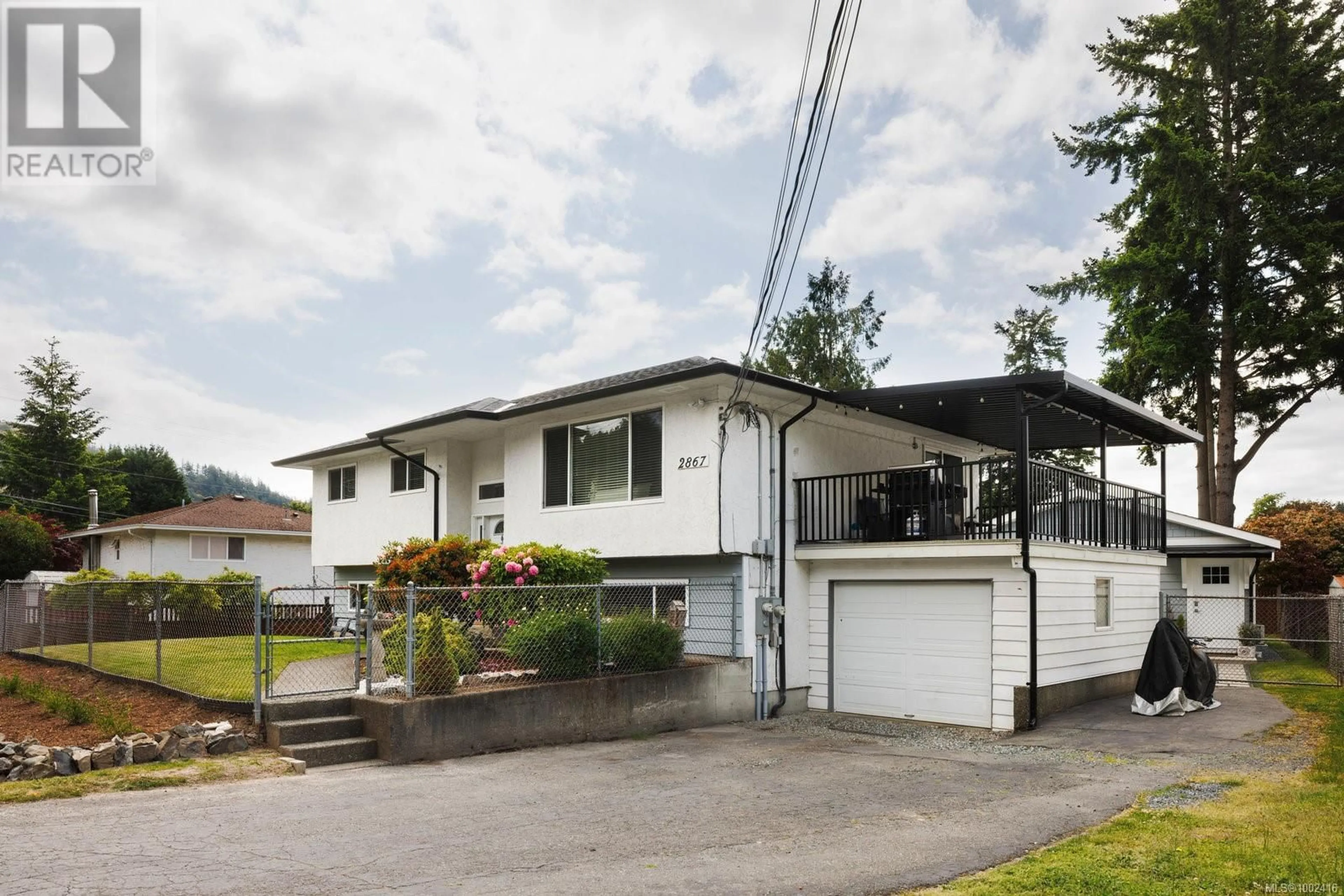 Home with vinyl exterior material, street for 2867 SOOKE LAKE ROAD, Langford British Columbia V9B4R1