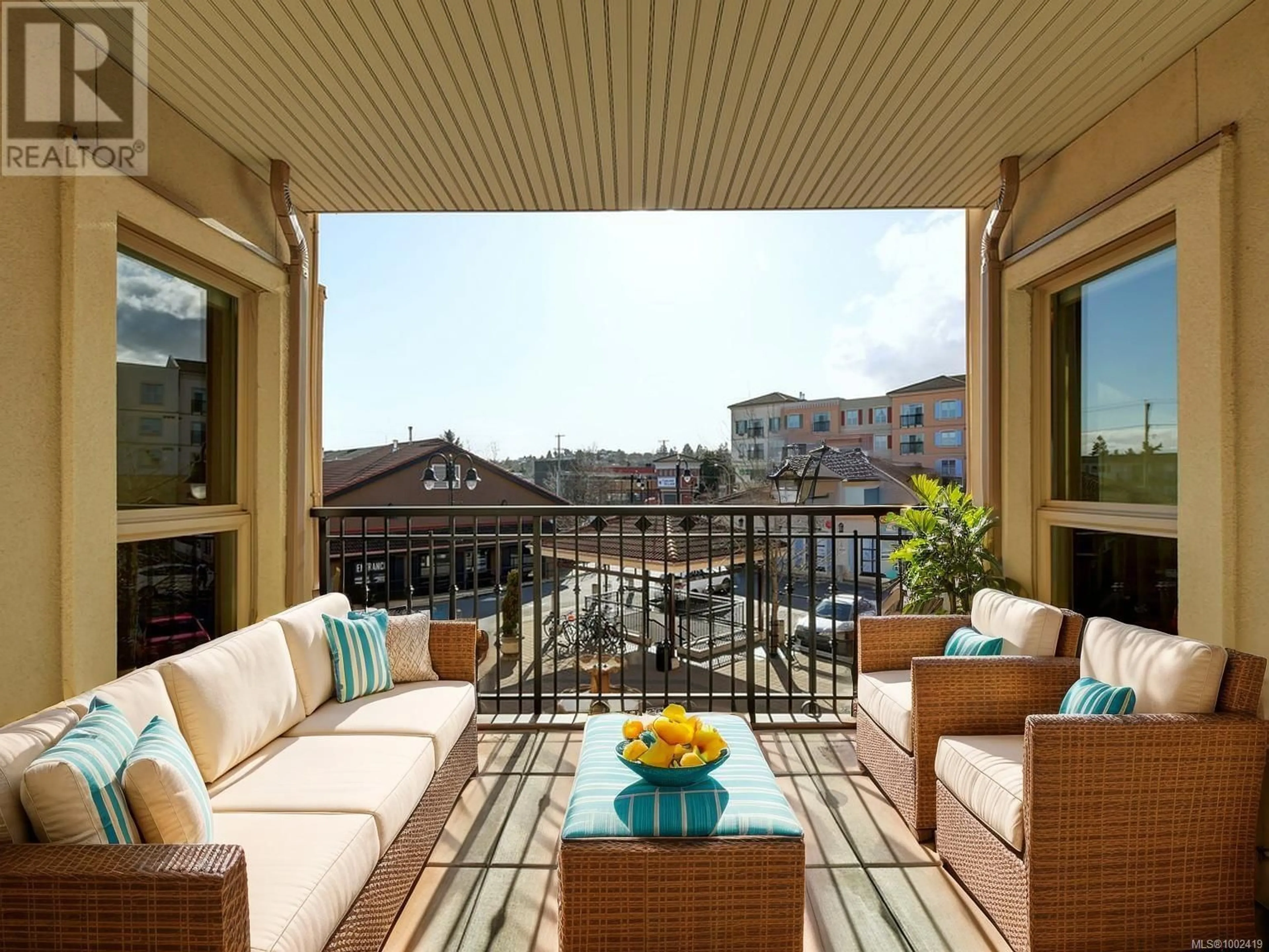 Patio, water/lake/river/ocean view for 210 - 1642 MCKENZIE AVENUE, Saanich British Columbia V8N0A3