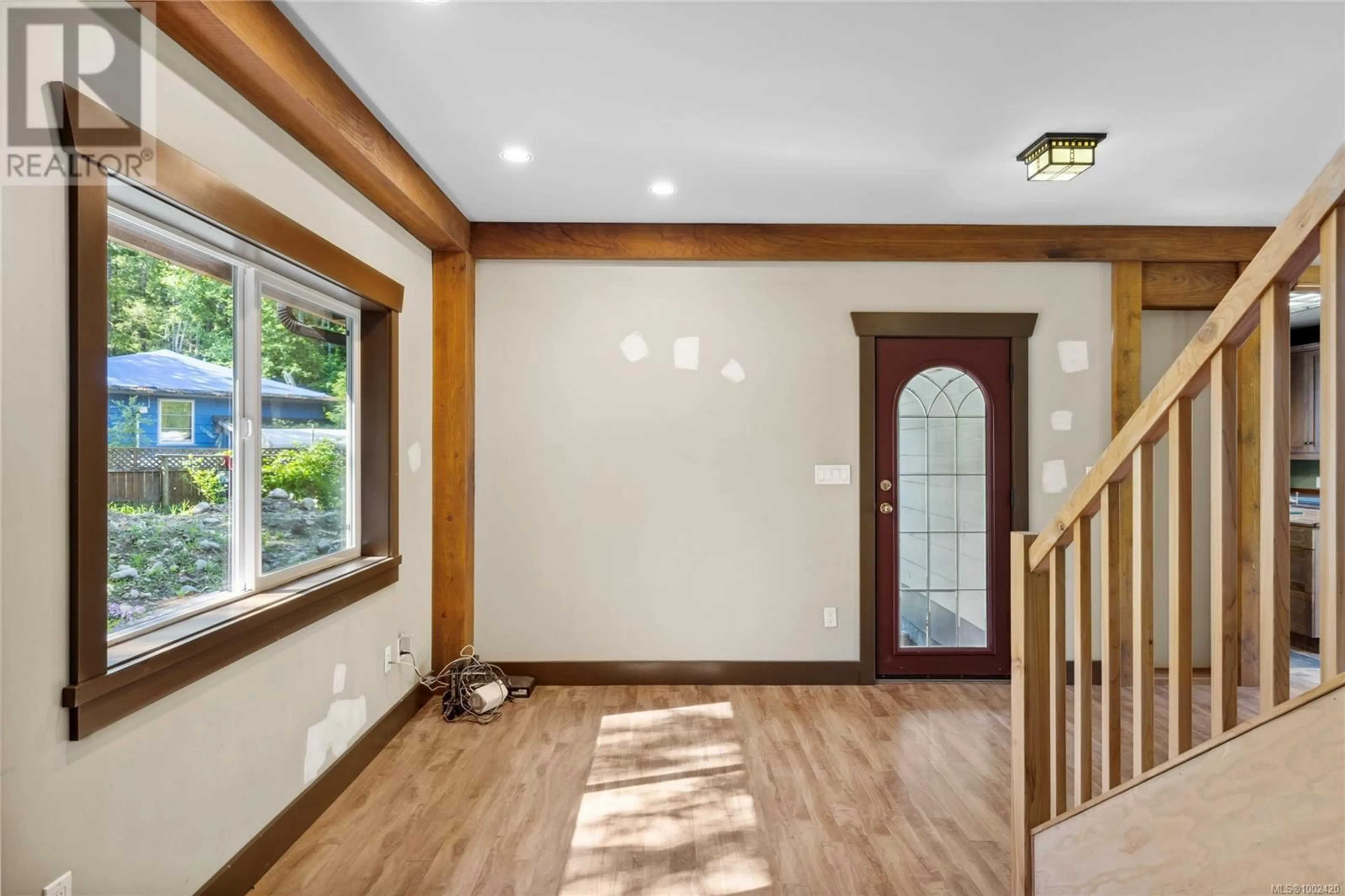 Indoor entryway for 1550 WELLS PLACE, Errington British Columbia V0R1V0