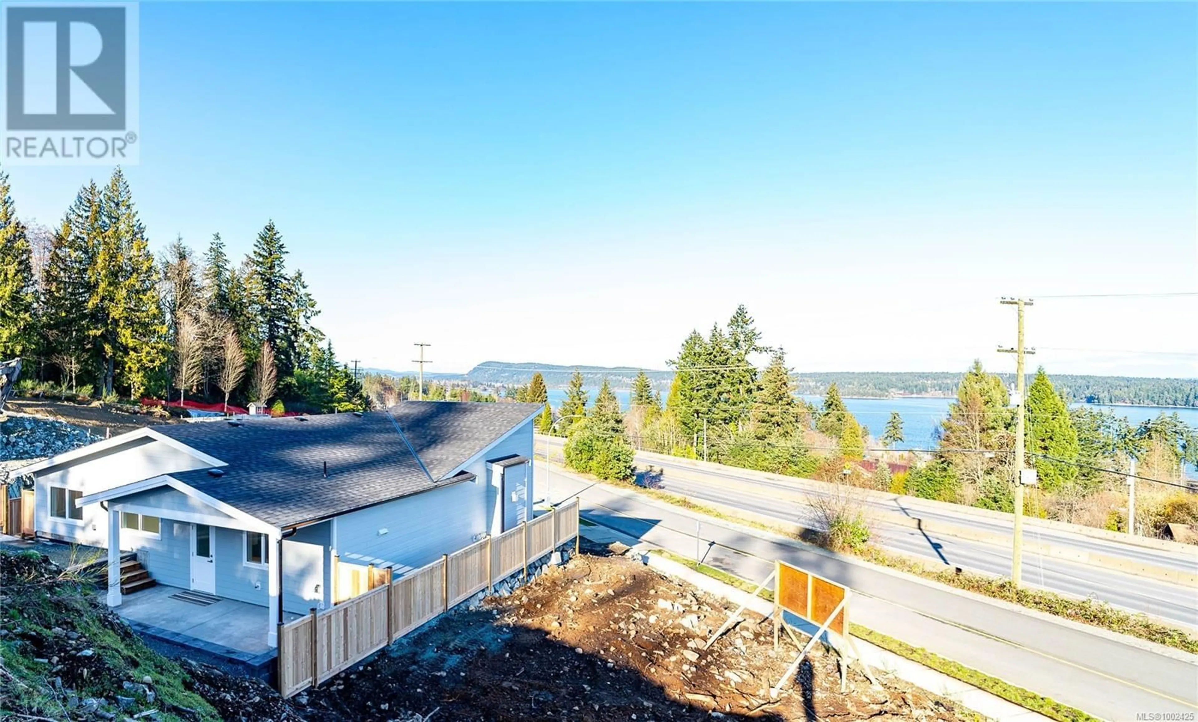 A pic from outside/outdoor area/front of a property/back of a property/a pic from drone, water/lake/river/ocean view for 664 FARRELL ROAD, Ladysmith British Columbia V9G2C6