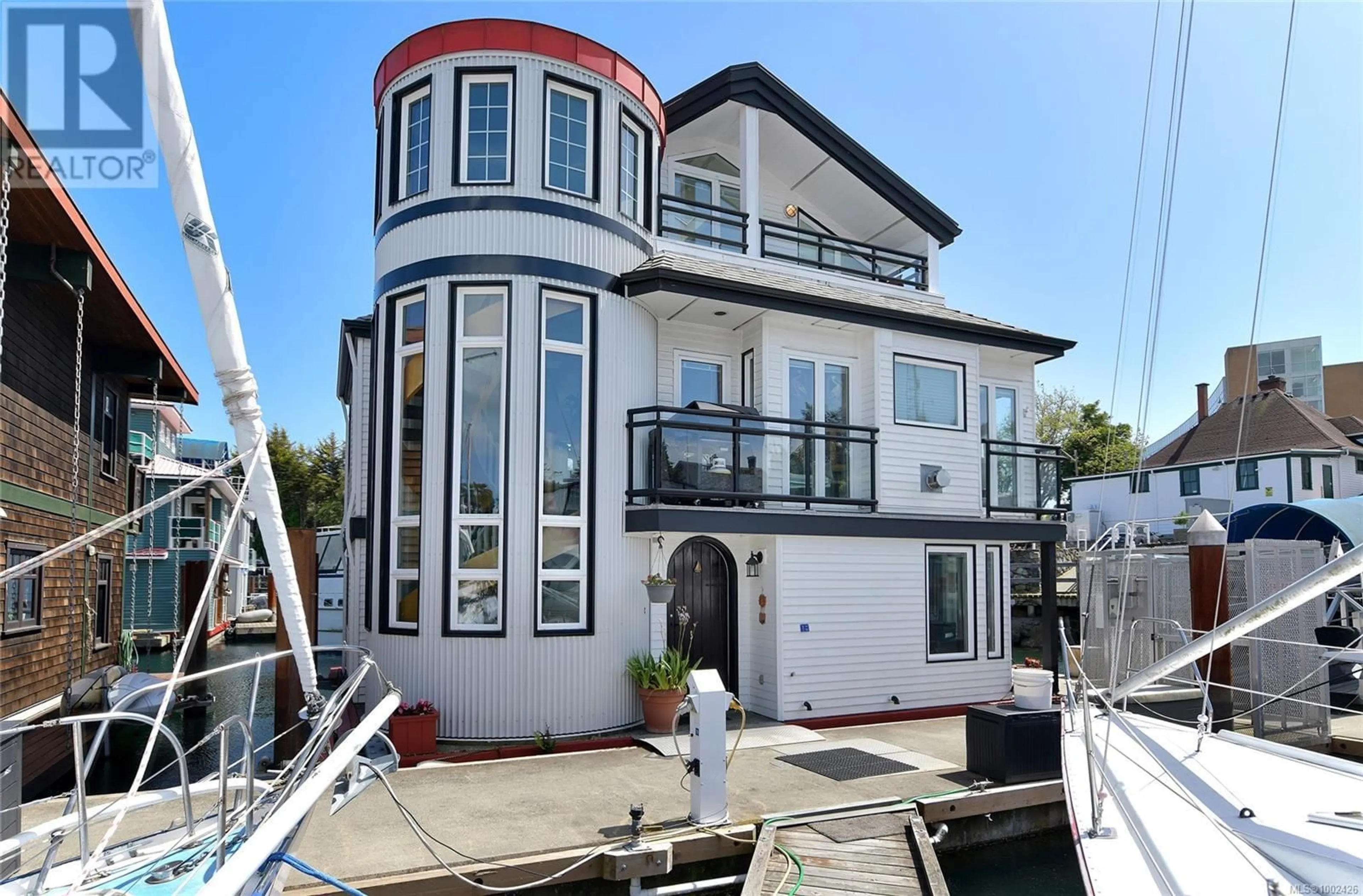 Home with vinyl exterior material, water/lake/river/ocean view for 27 - 453 HEAD STREET, Esquimalt British Columbia V9A5S1