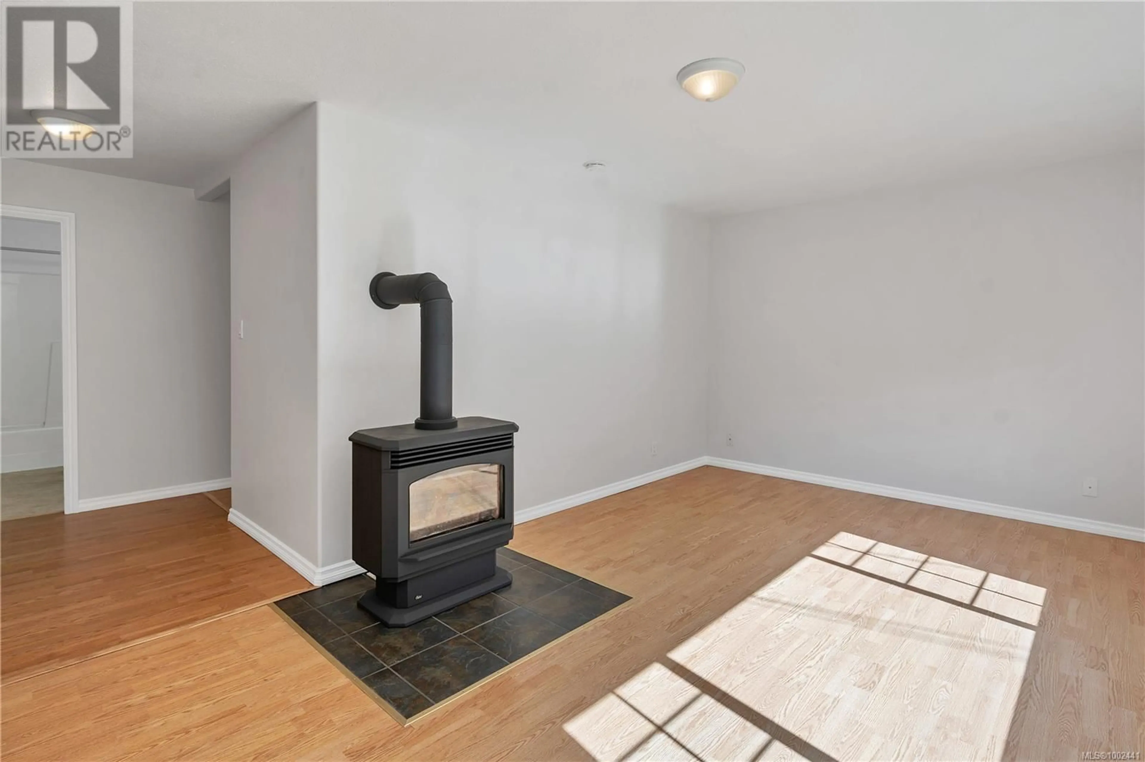 A pic of a room for 3881 PAINTER ROAD, Campbell River British Columbia V9W4Z4