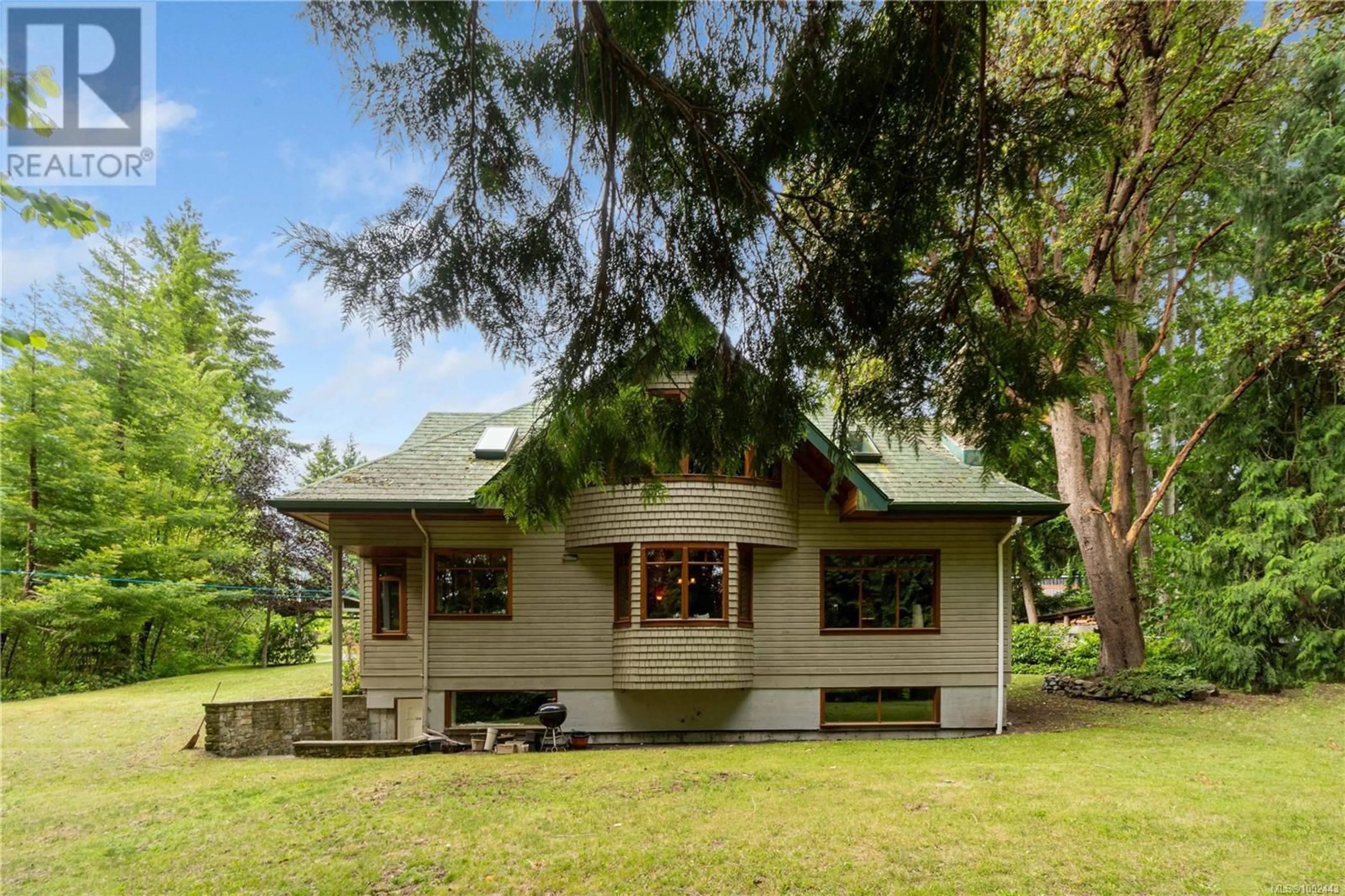Home with vinyl exterior material, unknown for 7316 LANTZVILLE ROAD, Lantzville British Columbia V0R2H0