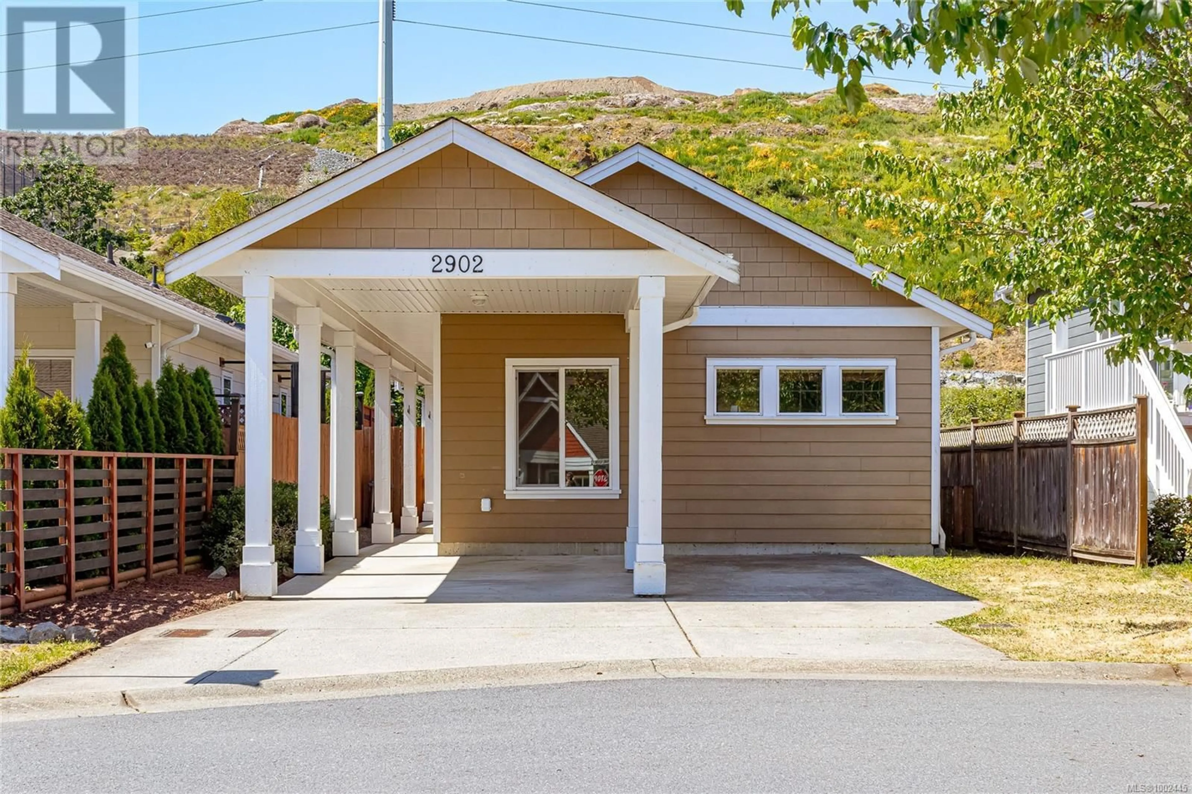 Home with vinyl exterior material, street for 2902 GOLDEN SPIKE PLACE, Langford British Columbia V9B0K6