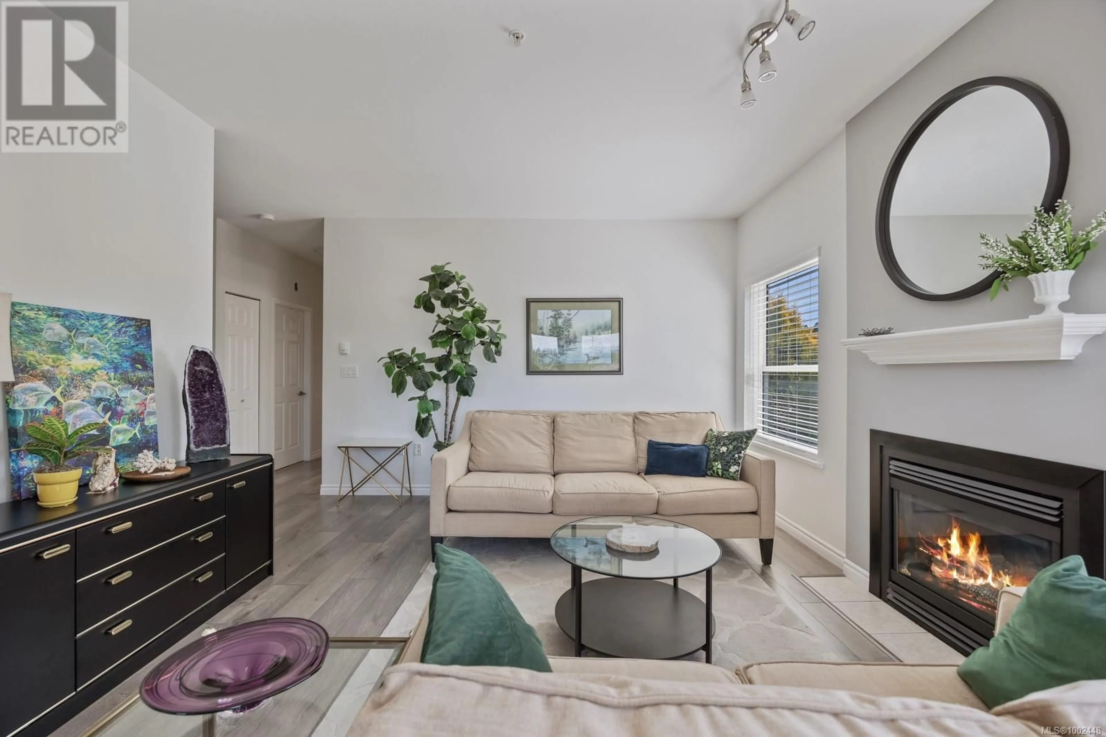 Living room with furniture, unknown for 106 - 280 DOGWOOD STREET SOUTH, Campbell River British Columbia V9W6Y7